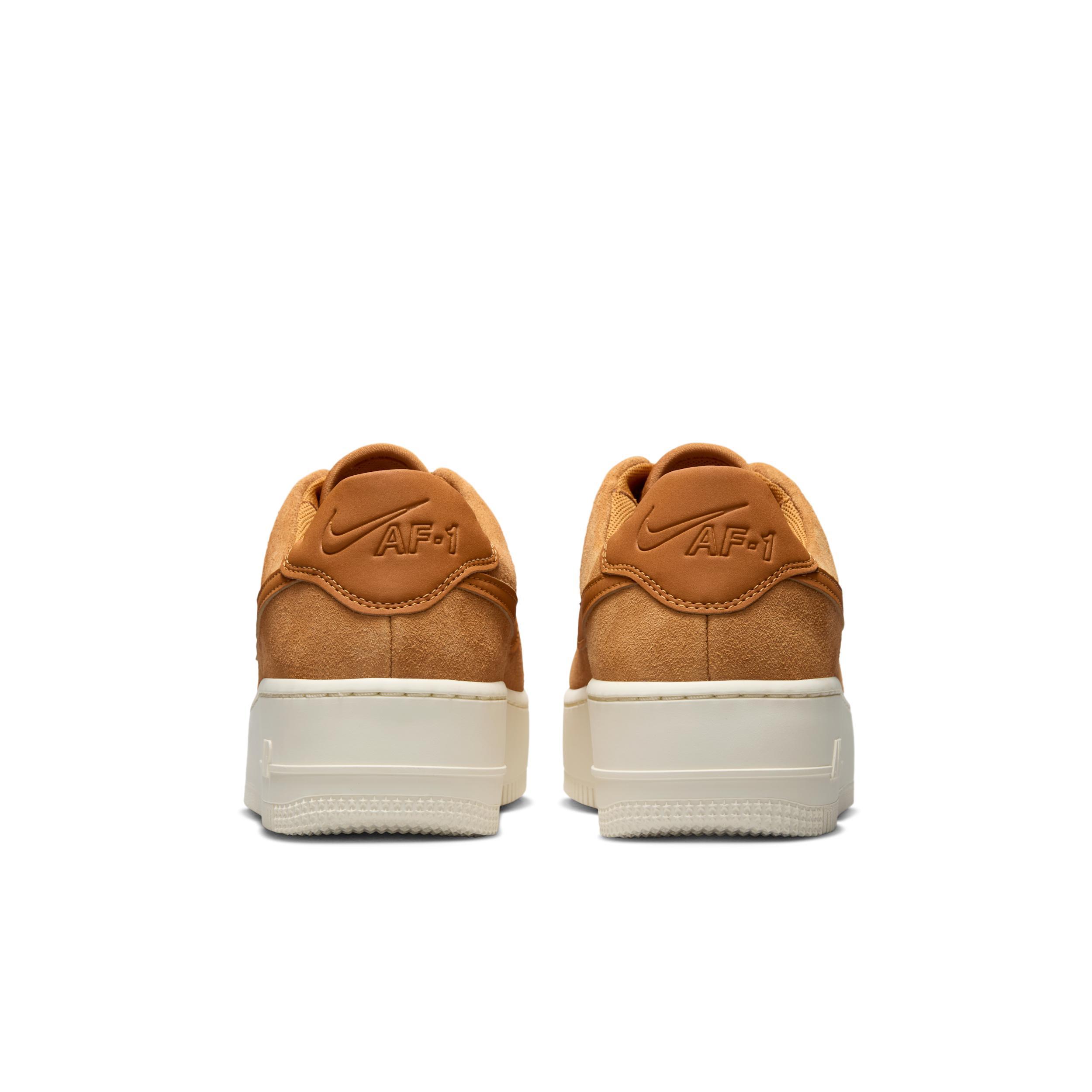 Nike Air Force 1 Sage Low Women's Shoes Product Image