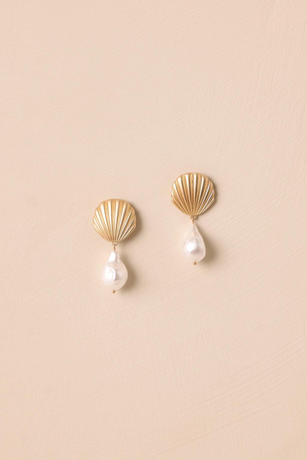 Seashell Sonata Gold and Ivory Pearl Earrings Product Image