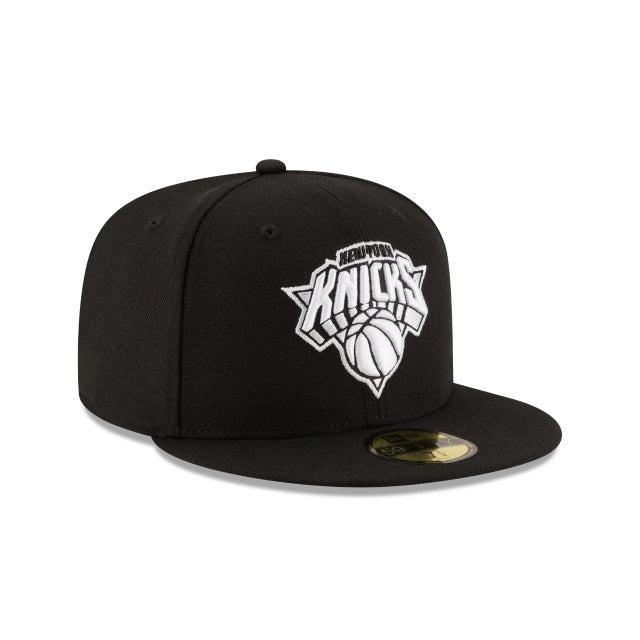 New York Knicks Black & White 59FIFTY Fitted Hat Male Product Image
