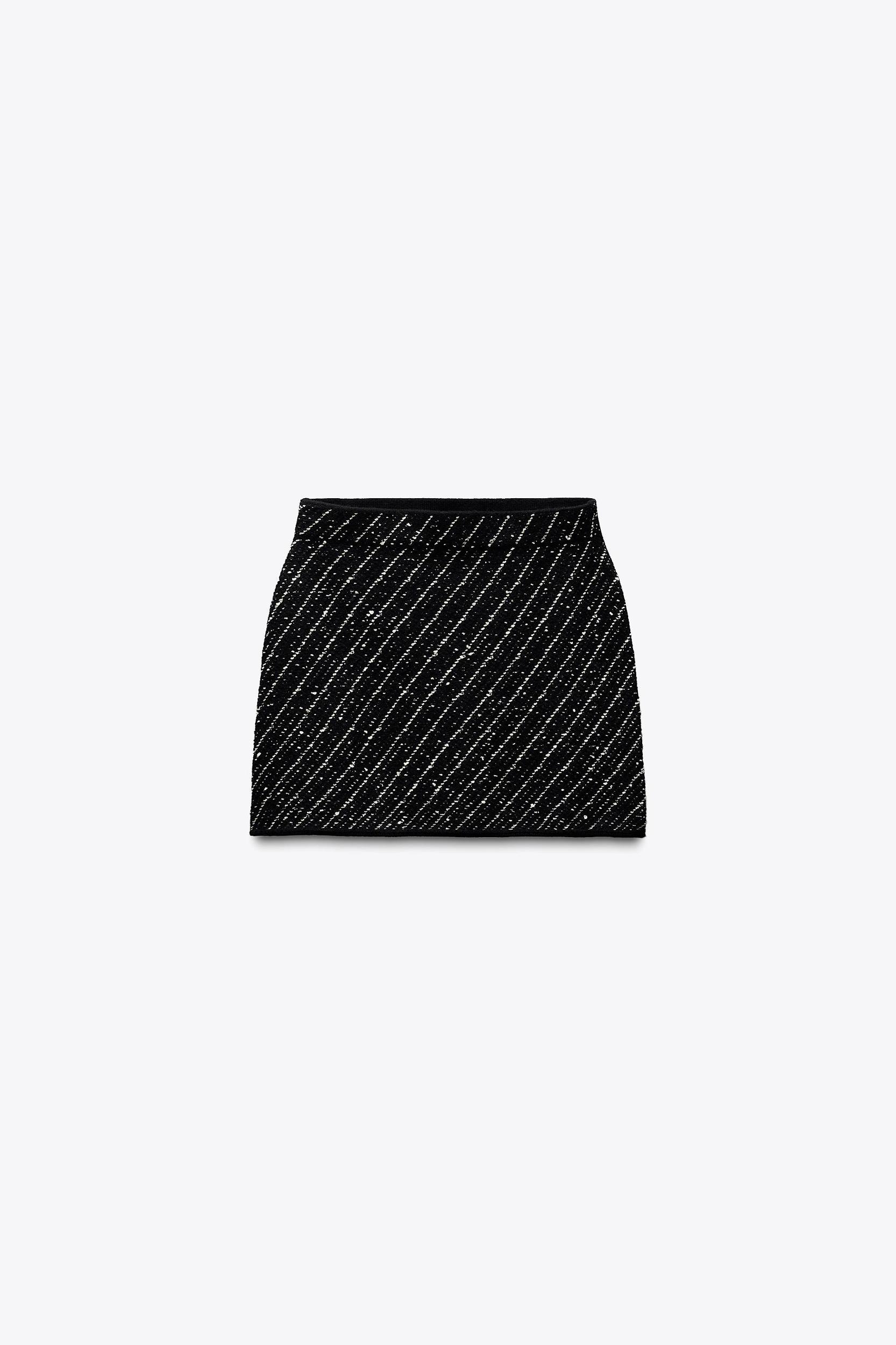CONTRASTING BALLOON KNIT MINI SKIRT Product Image