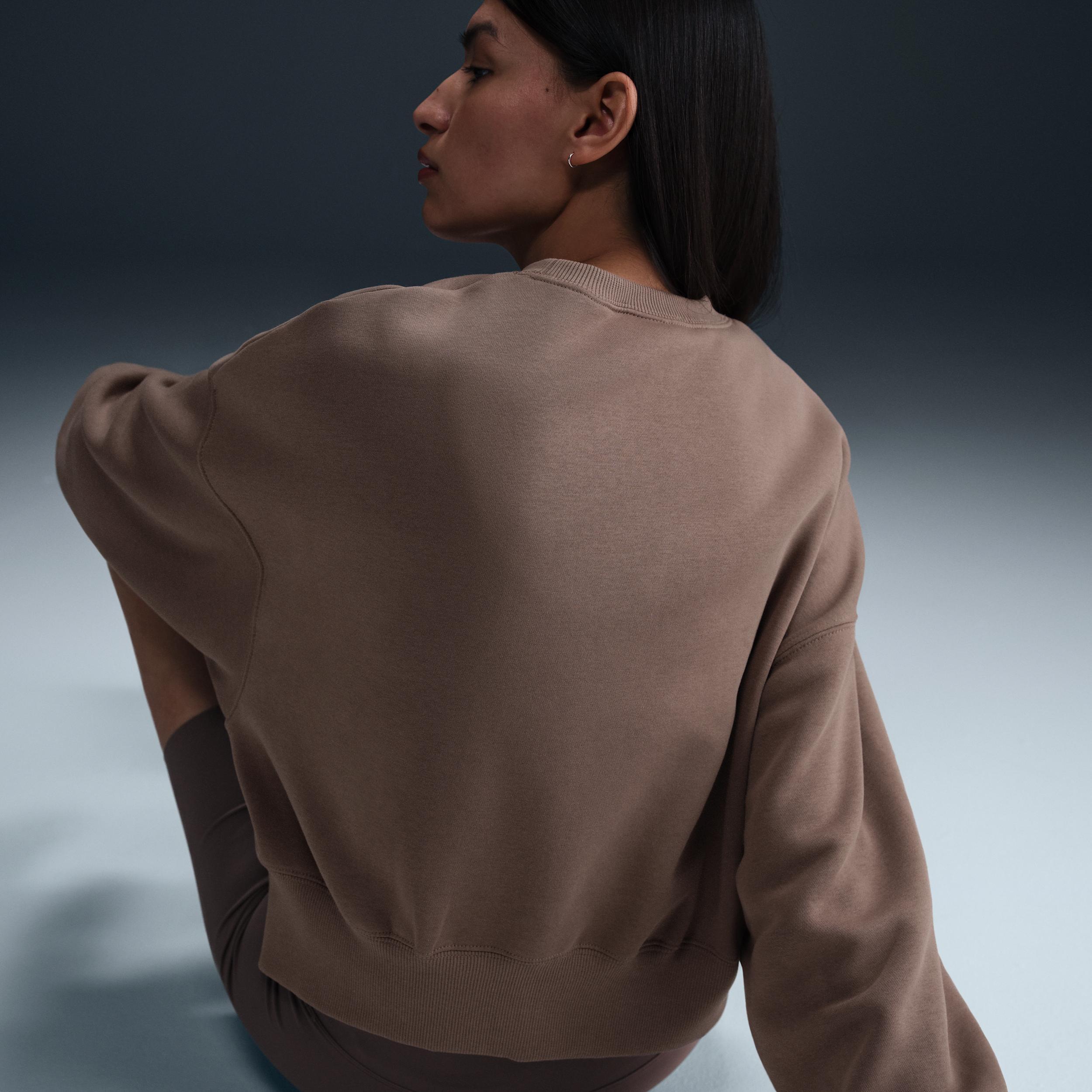 Nike Womens Sportswear Phoenix Fleece Oversized Crewneck Sweatshirt Product Image