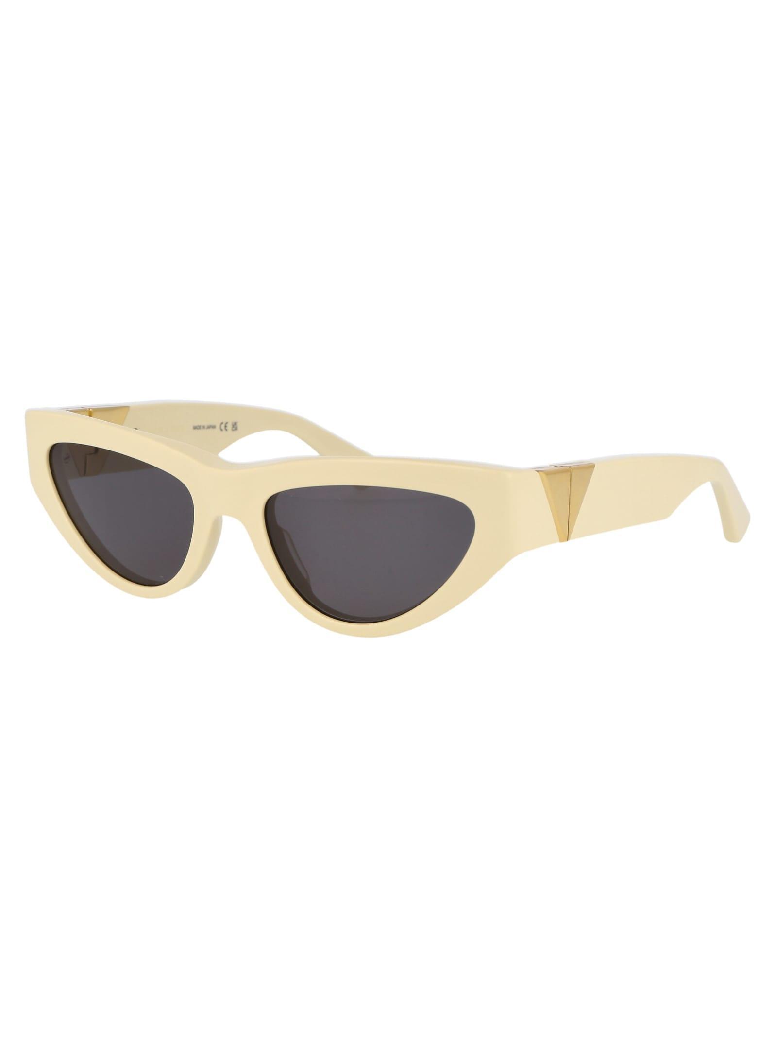BOTTEGA VENETA Bv1176s Sunglasses In 004 Yellow Yellow Grey Product Image