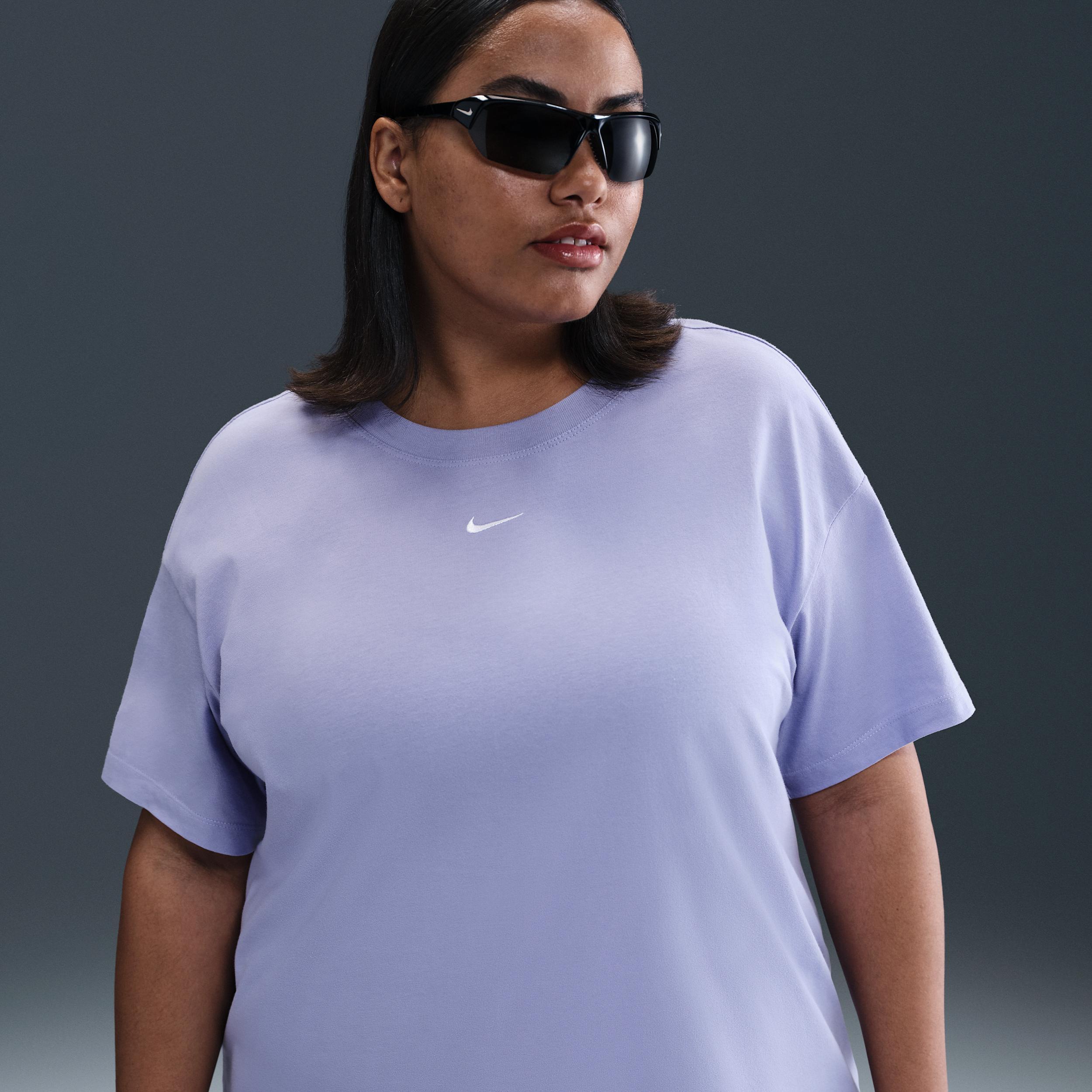 Nike Sportswear Essential Women's T-Shirt (Plus Size) Product Image