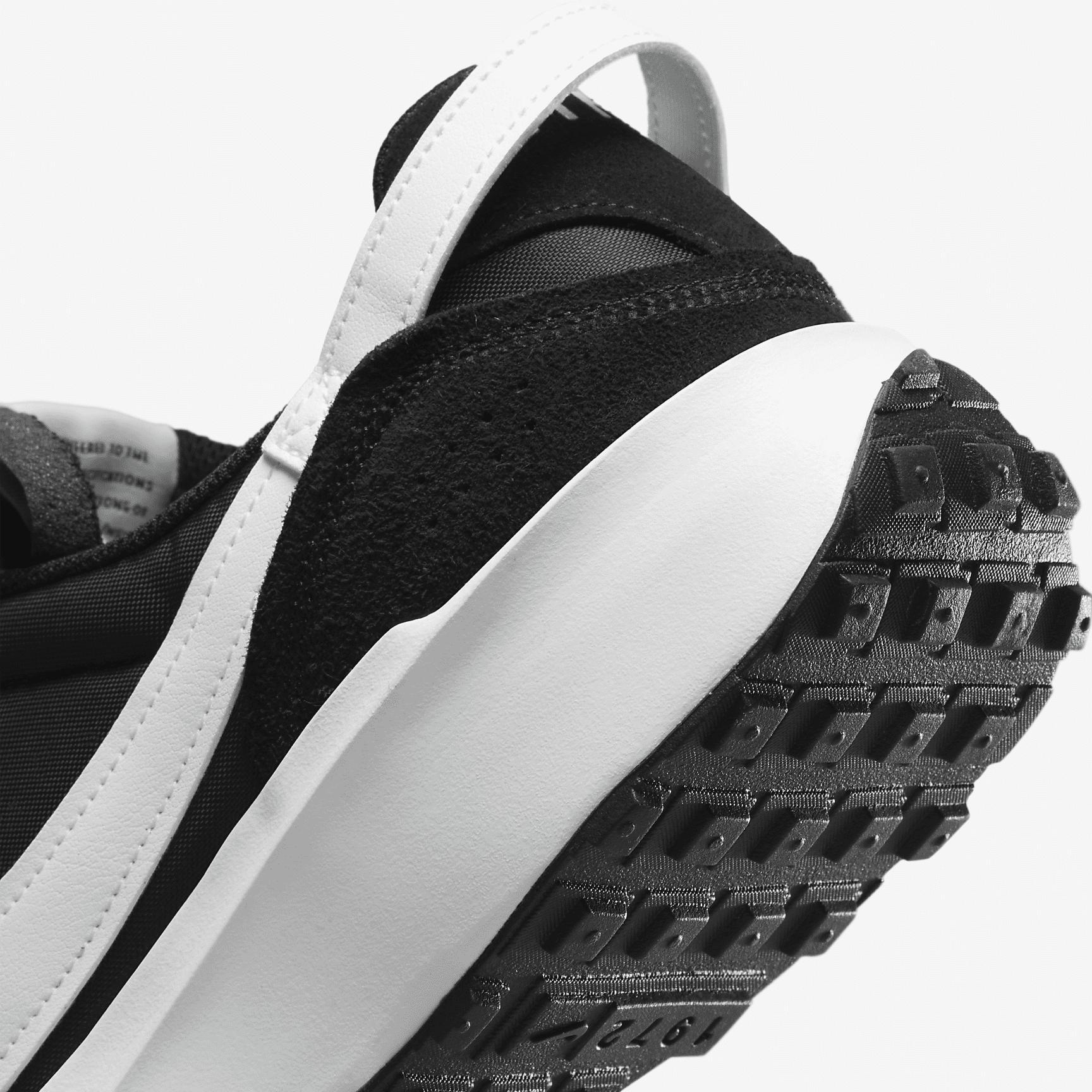 Nike Men's Waffle Debut Shoes Product Image