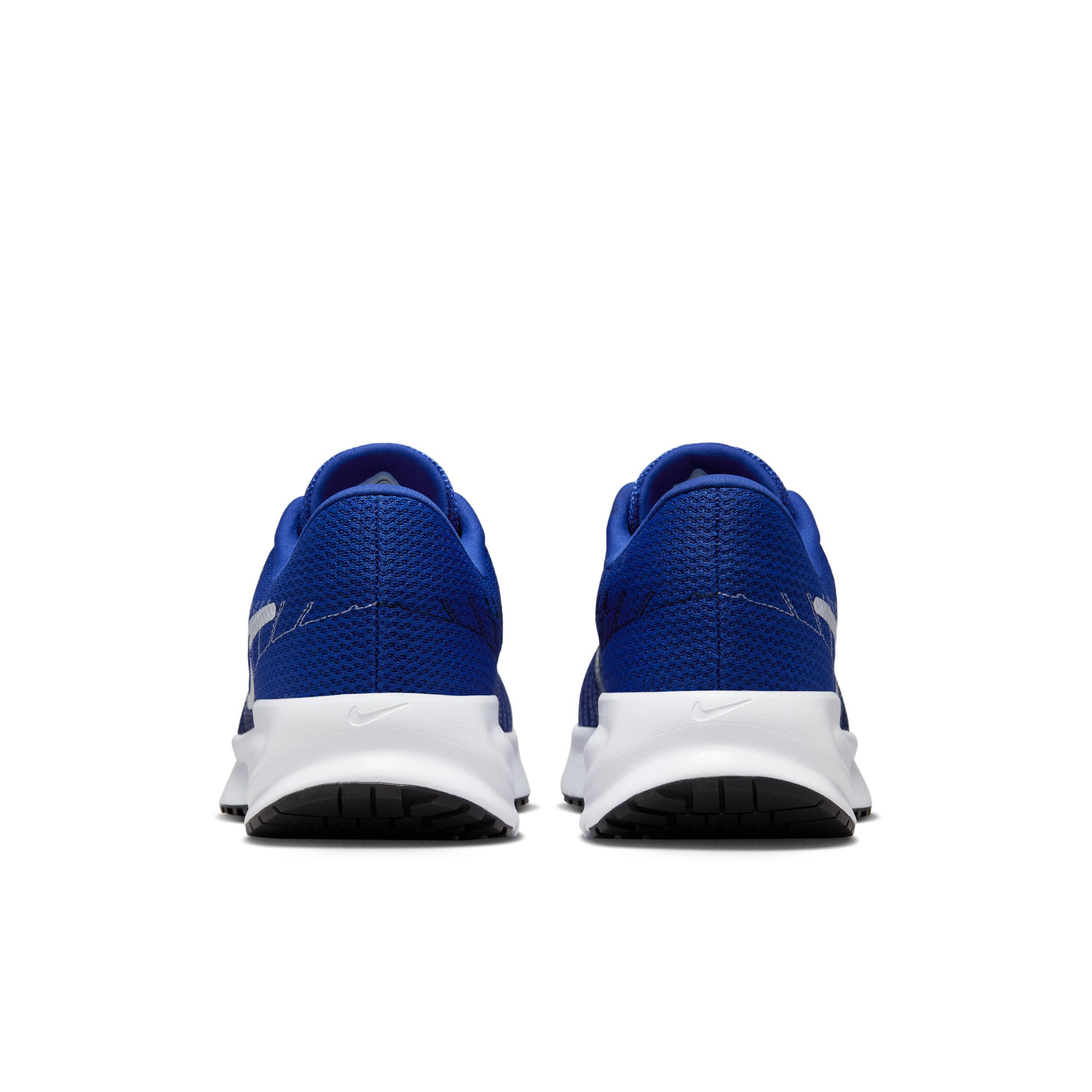 Nike Men's Run Defy Road Running Shoes Product Image