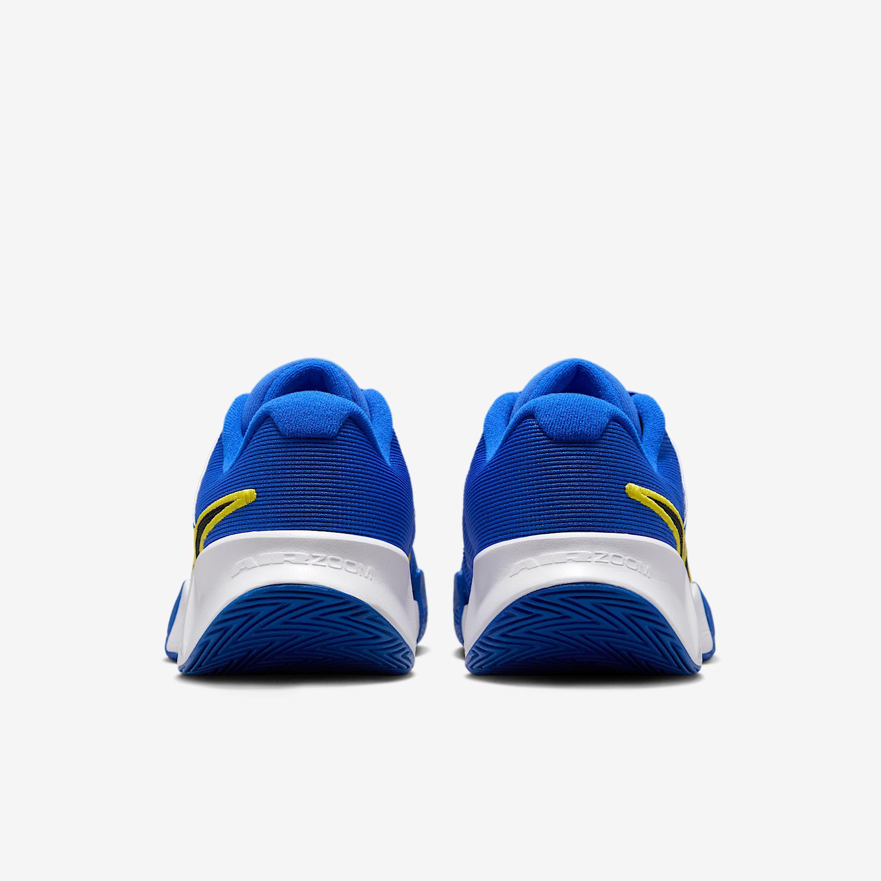 Nike Men's GP Challenge Pro Hard Court Tennis Shoes Product Image