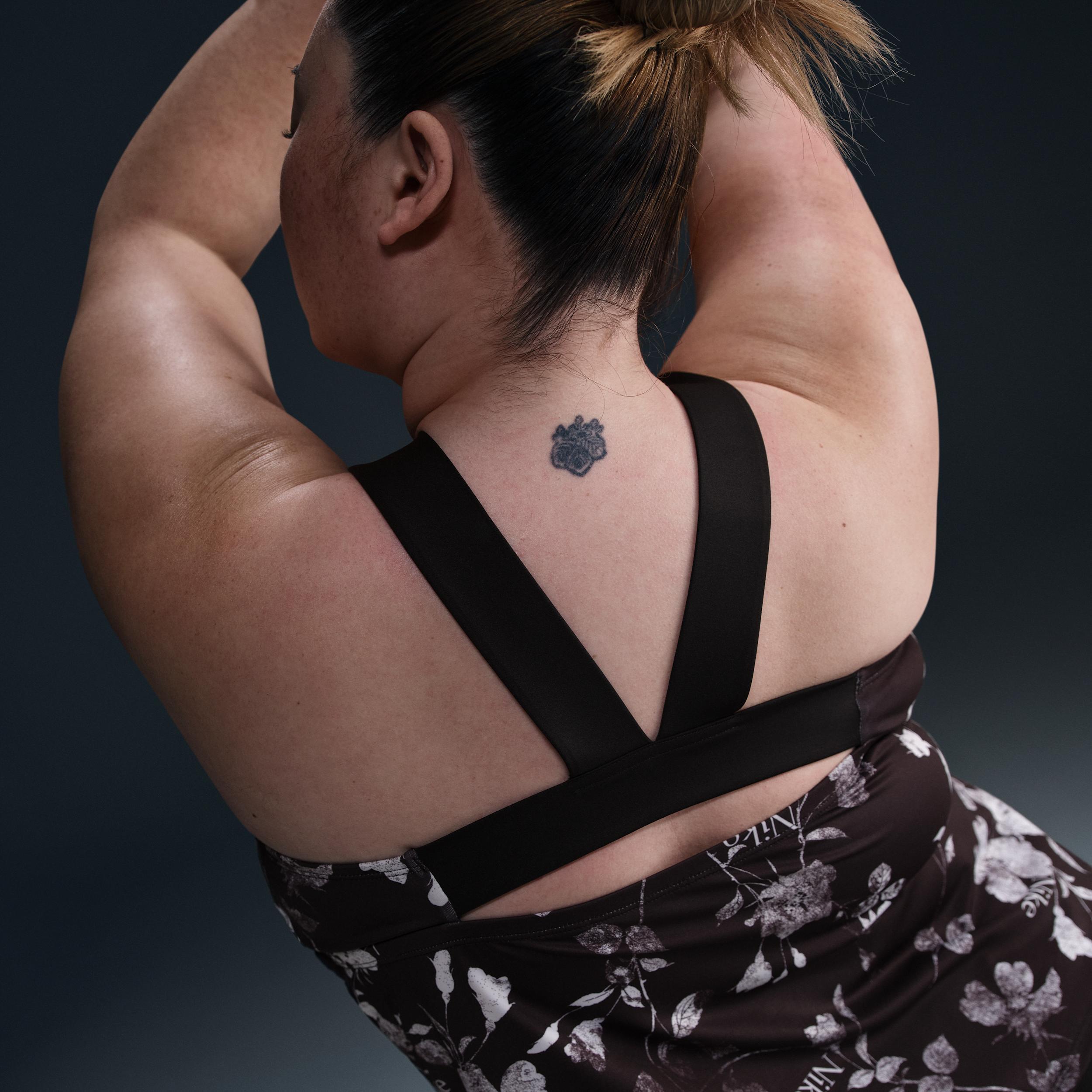 Nike Women's Swim Essential Scoop Neck Tank Topini- EXT Product Image