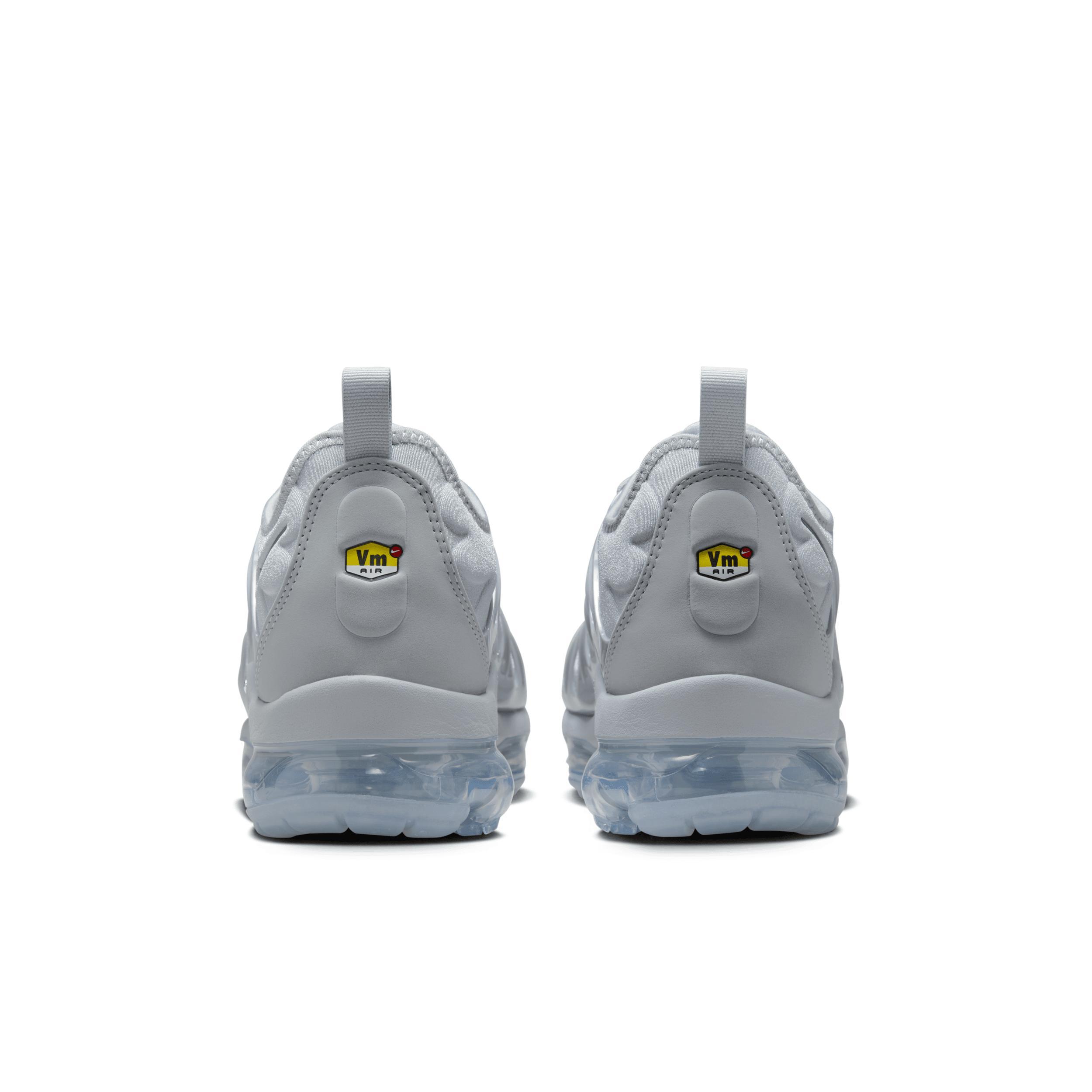Nike Men's Air VaporMax Plus Shoes Product Image