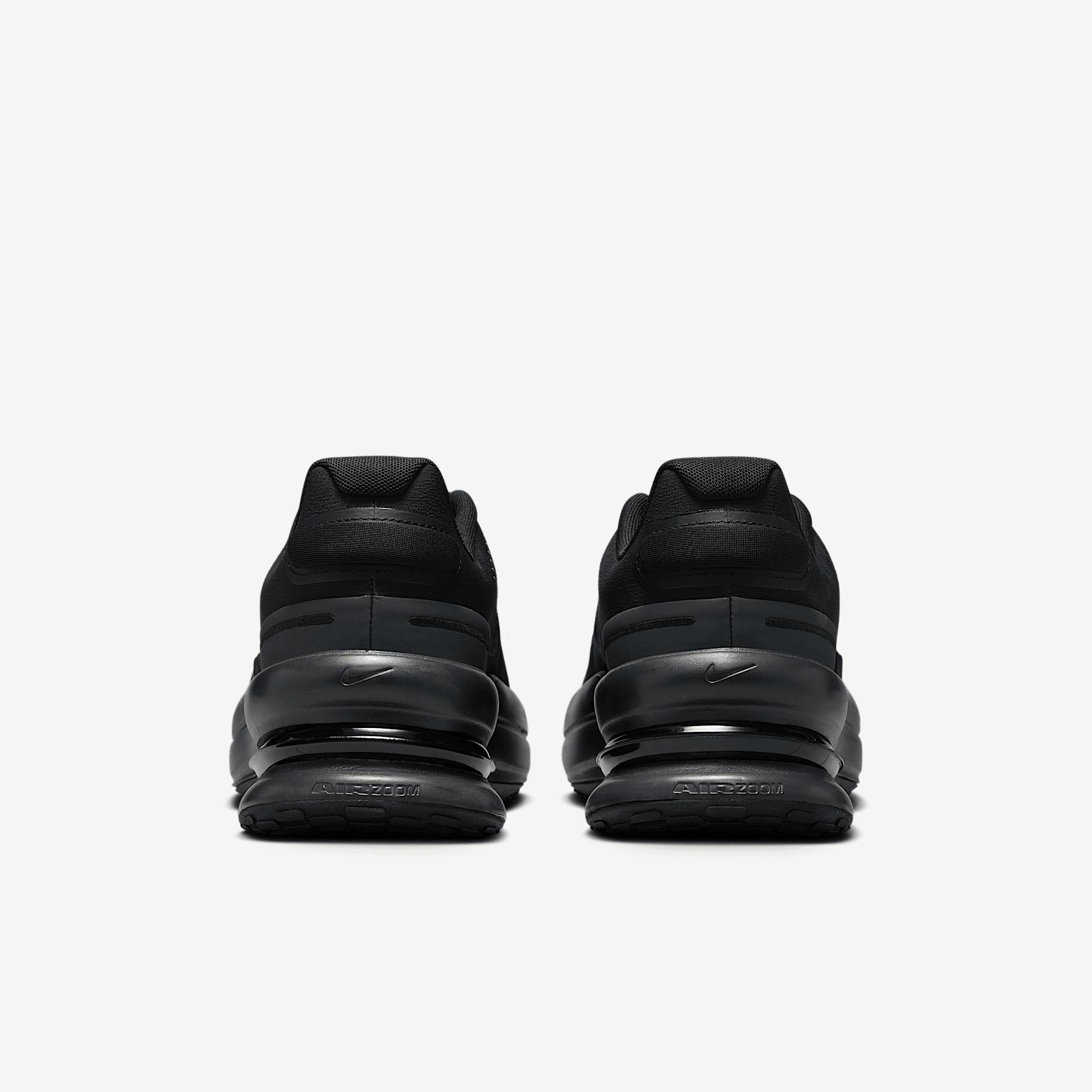 Nike Men's Air Zoom Upturn SC Shoes Product Image