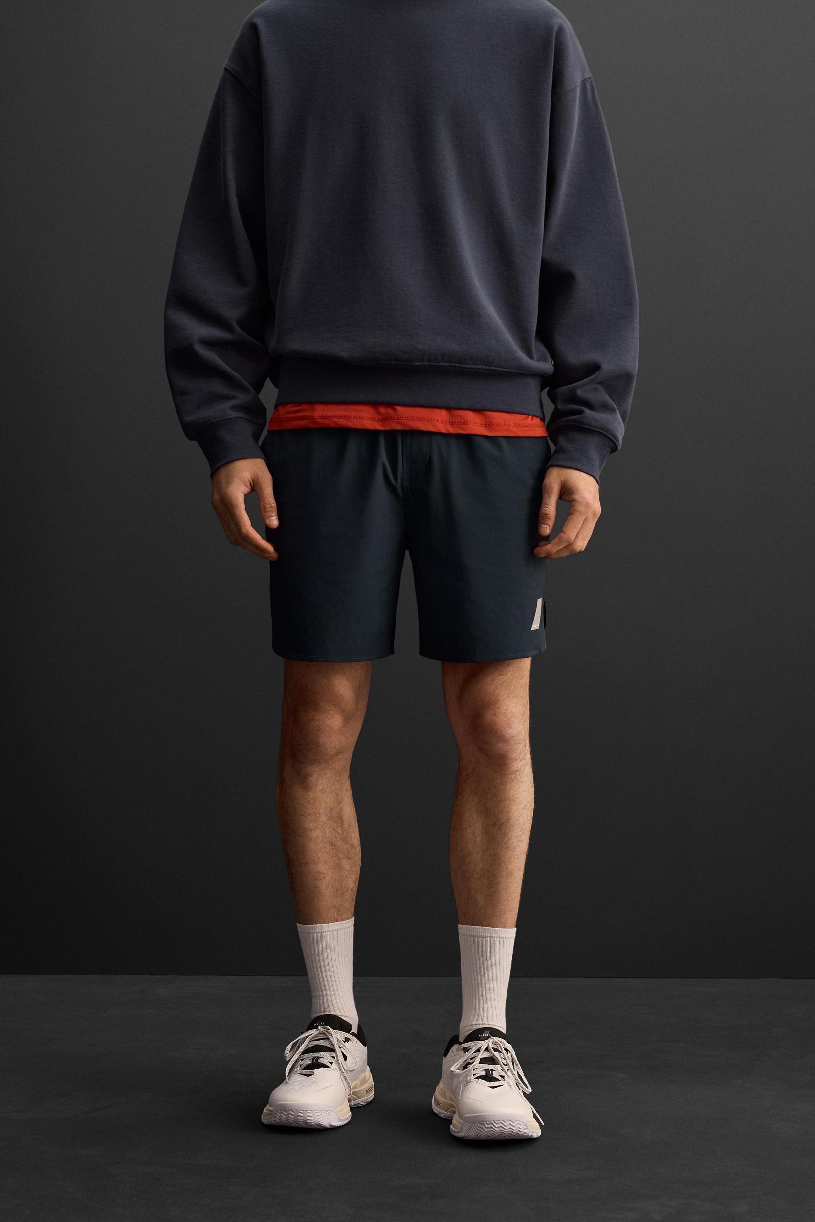 TRAINING SHORTS Product Image