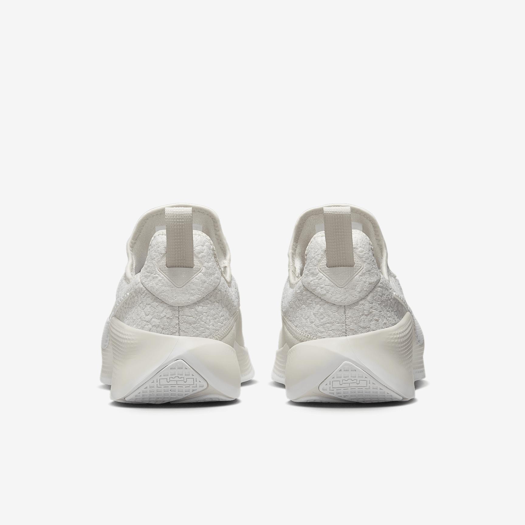 LeBron TR 1 Men's Workout Shoes Product Image