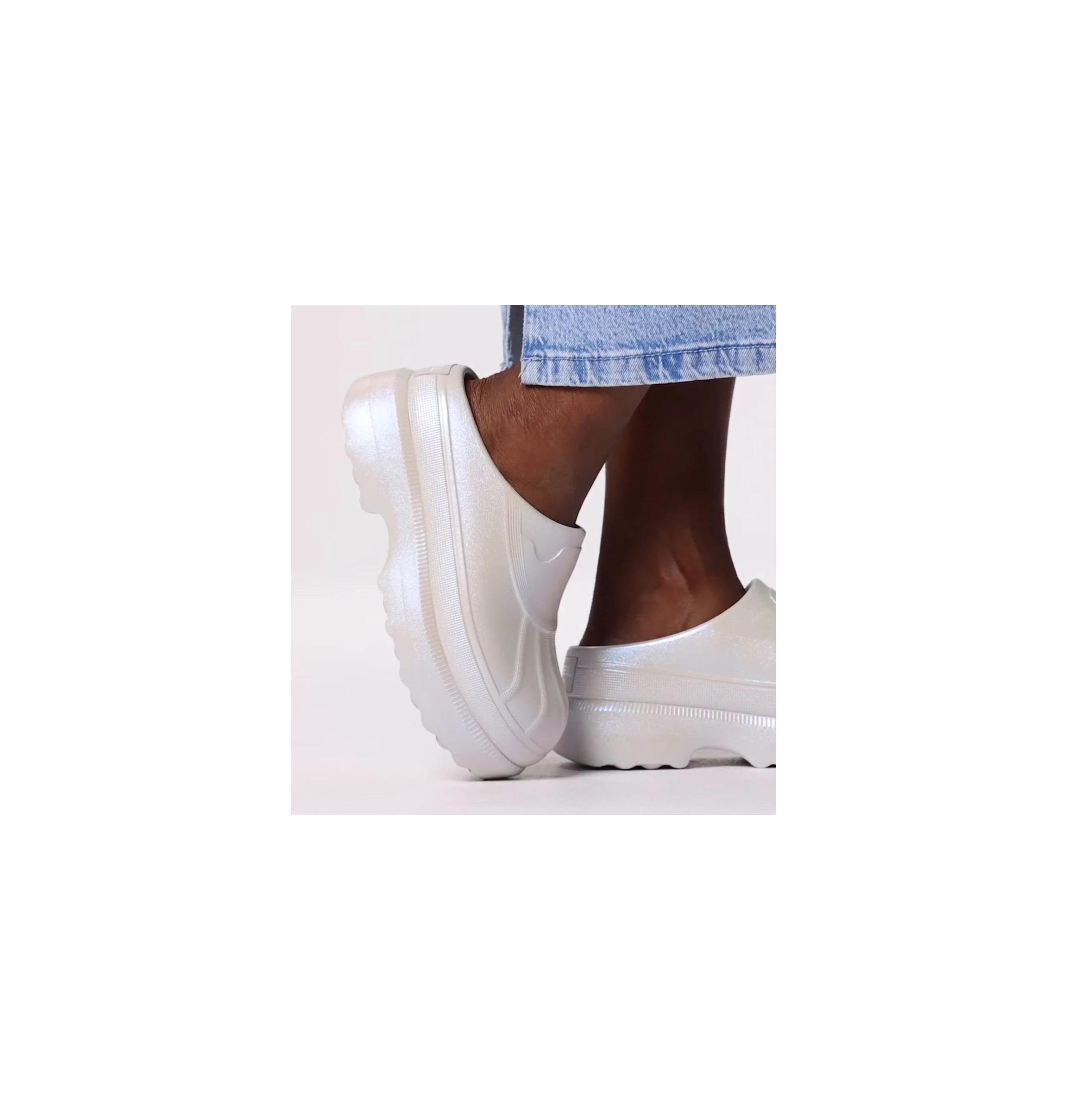 CARIBOU™ Women's Clog Product Image