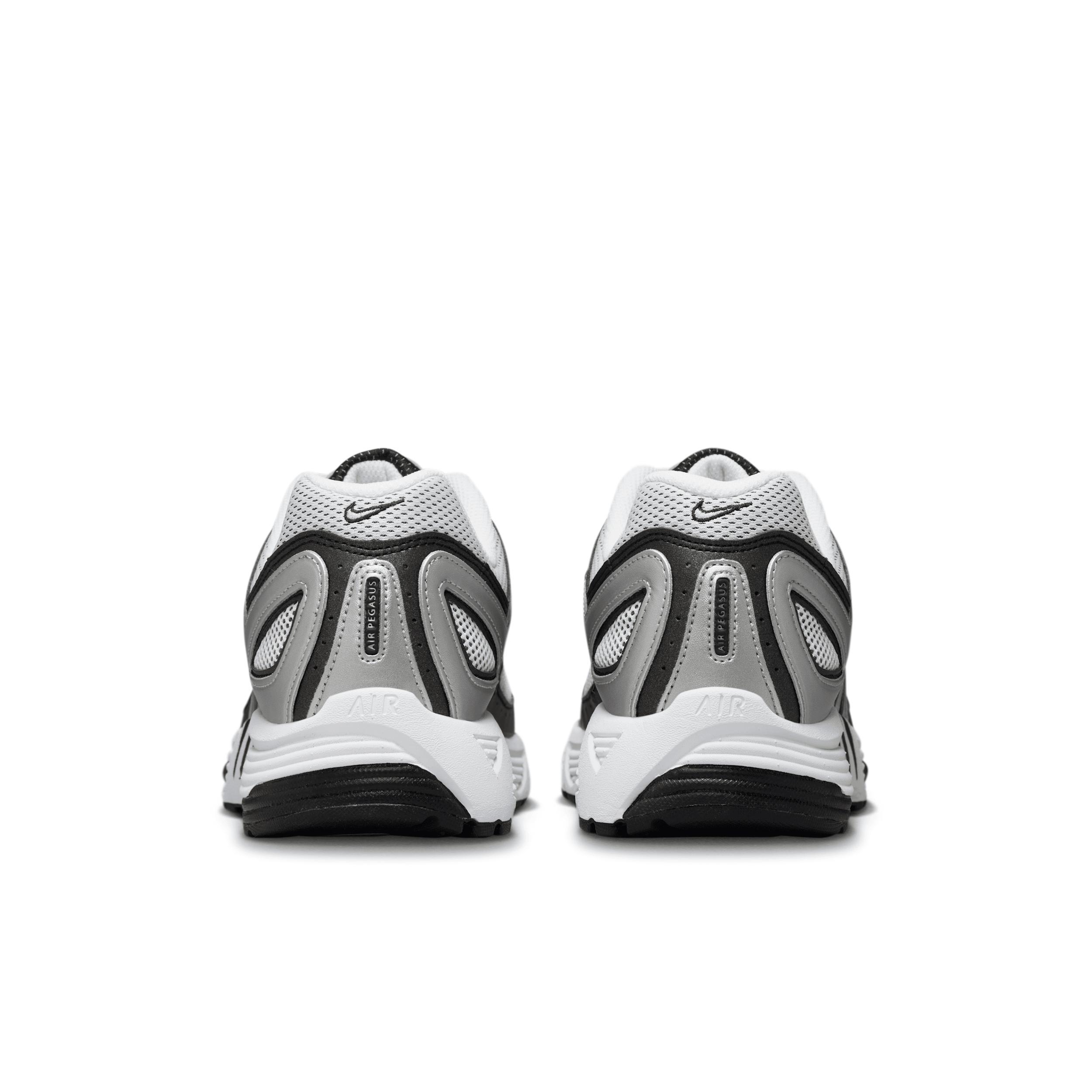 Nike Mens Air Pegasus 2005 Casual Shoes Product Image