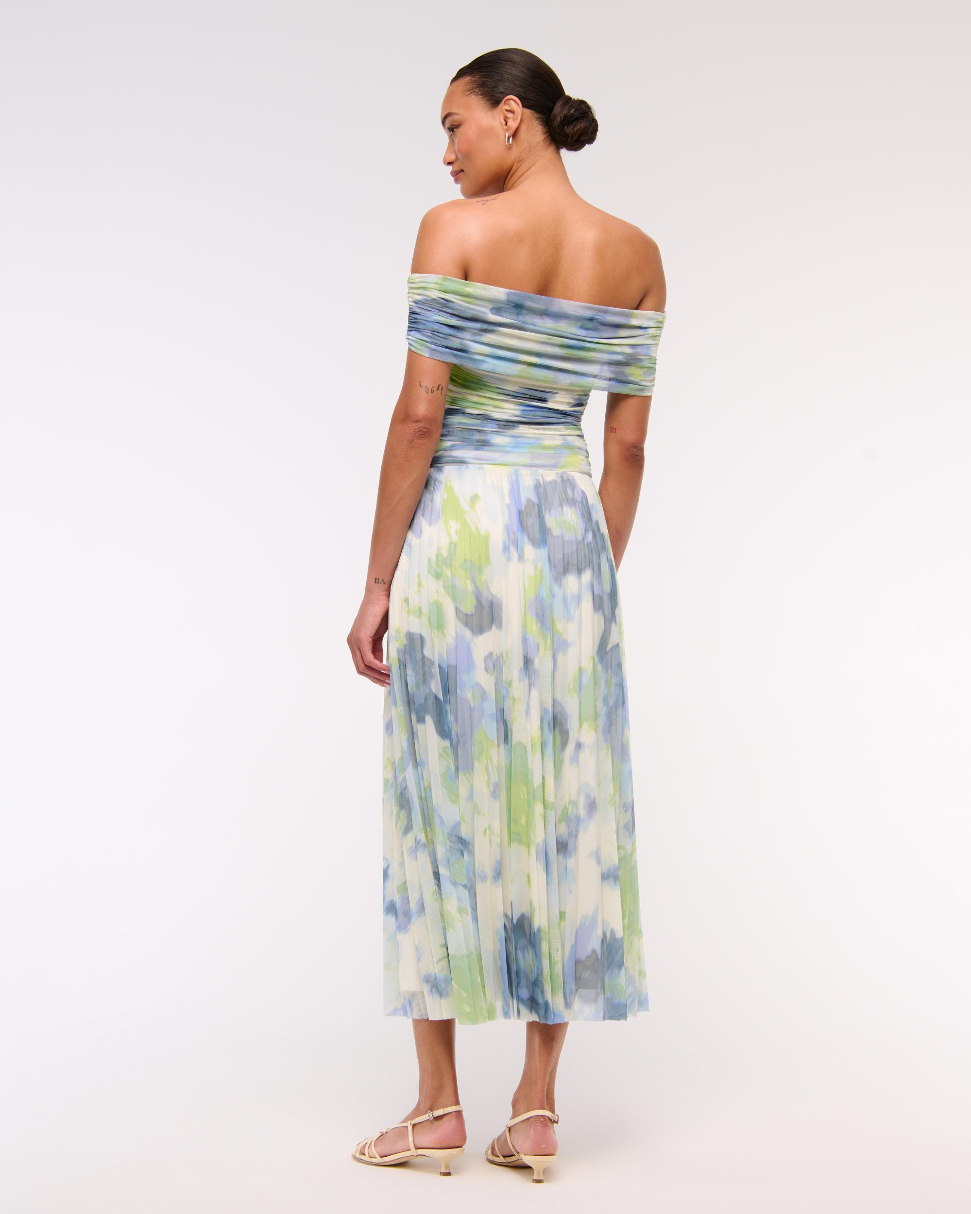 The A&F Giselle Drop-Waist Mesh Maxi Dress Product Image