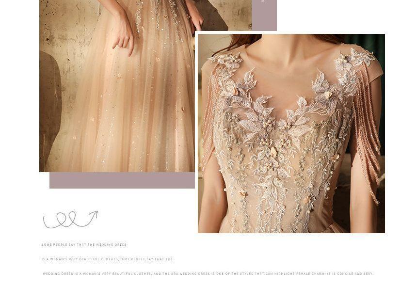 Short-Sleeve V-Neck Lace A-Line Evening Gown Product Image