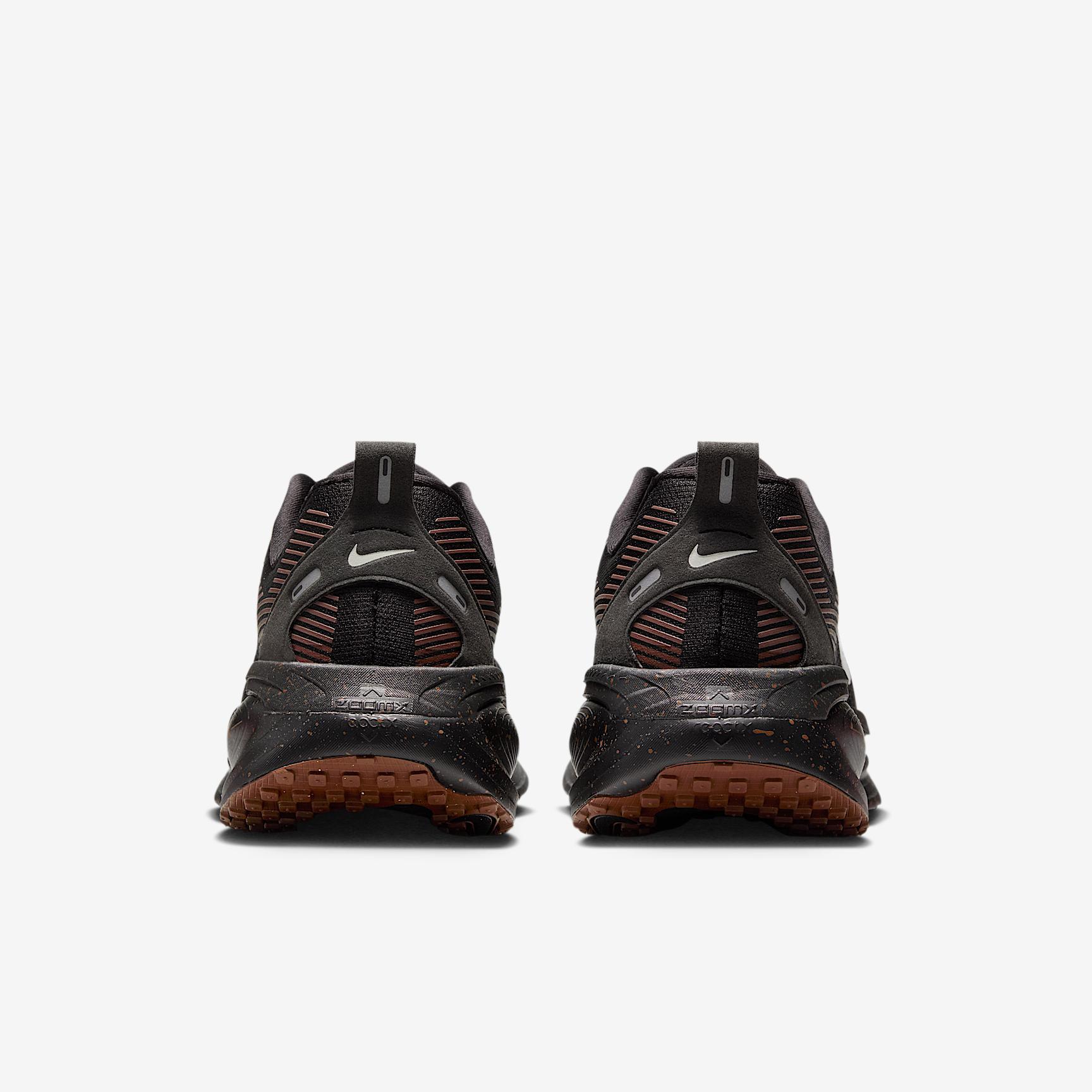 Nike Men's Vomero 18 Road Running Shoes Product Image