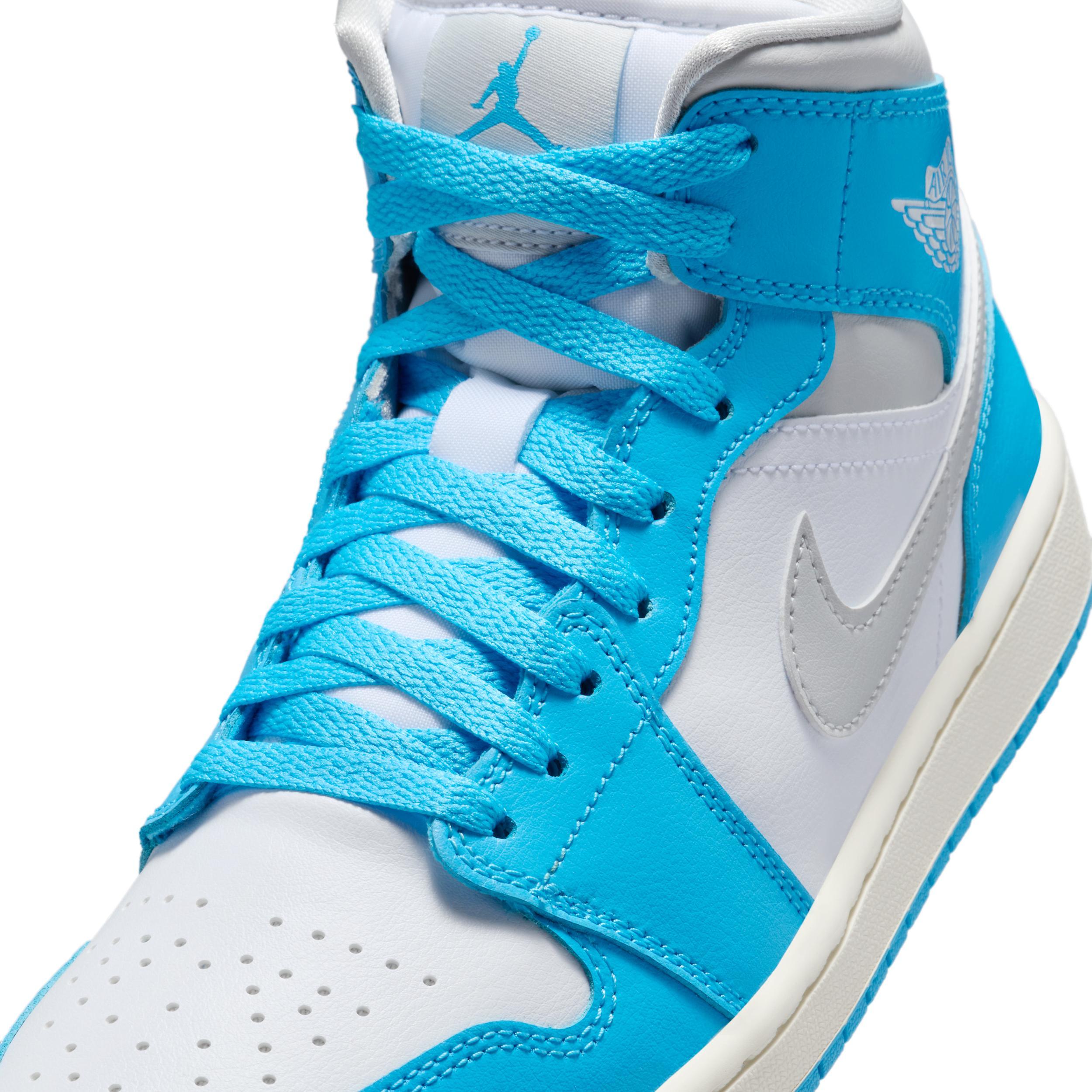 Women's Air Jordan 1 Mid Shoes Product Image