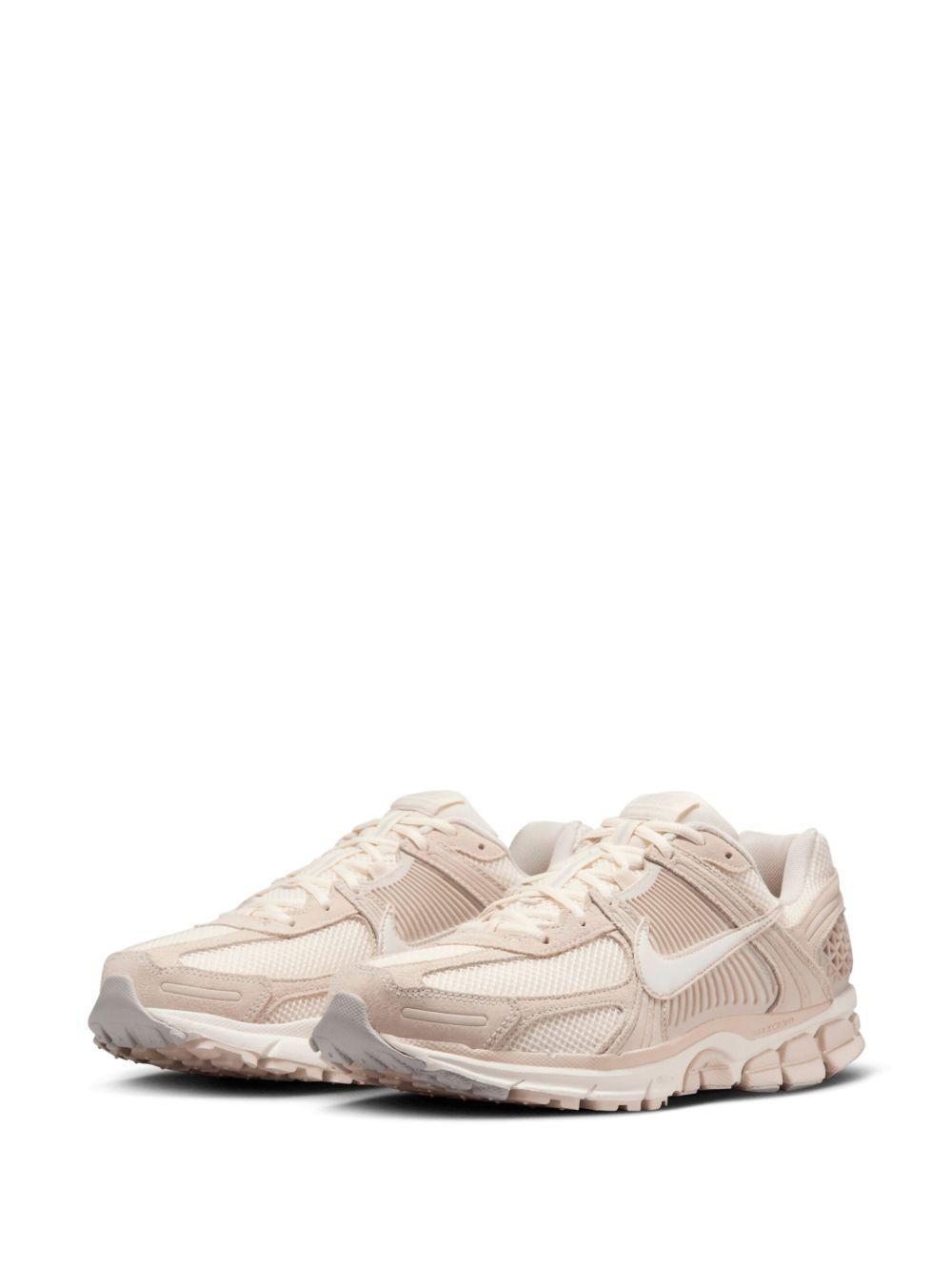 Zoom Vomero 5 sneakers Product Image