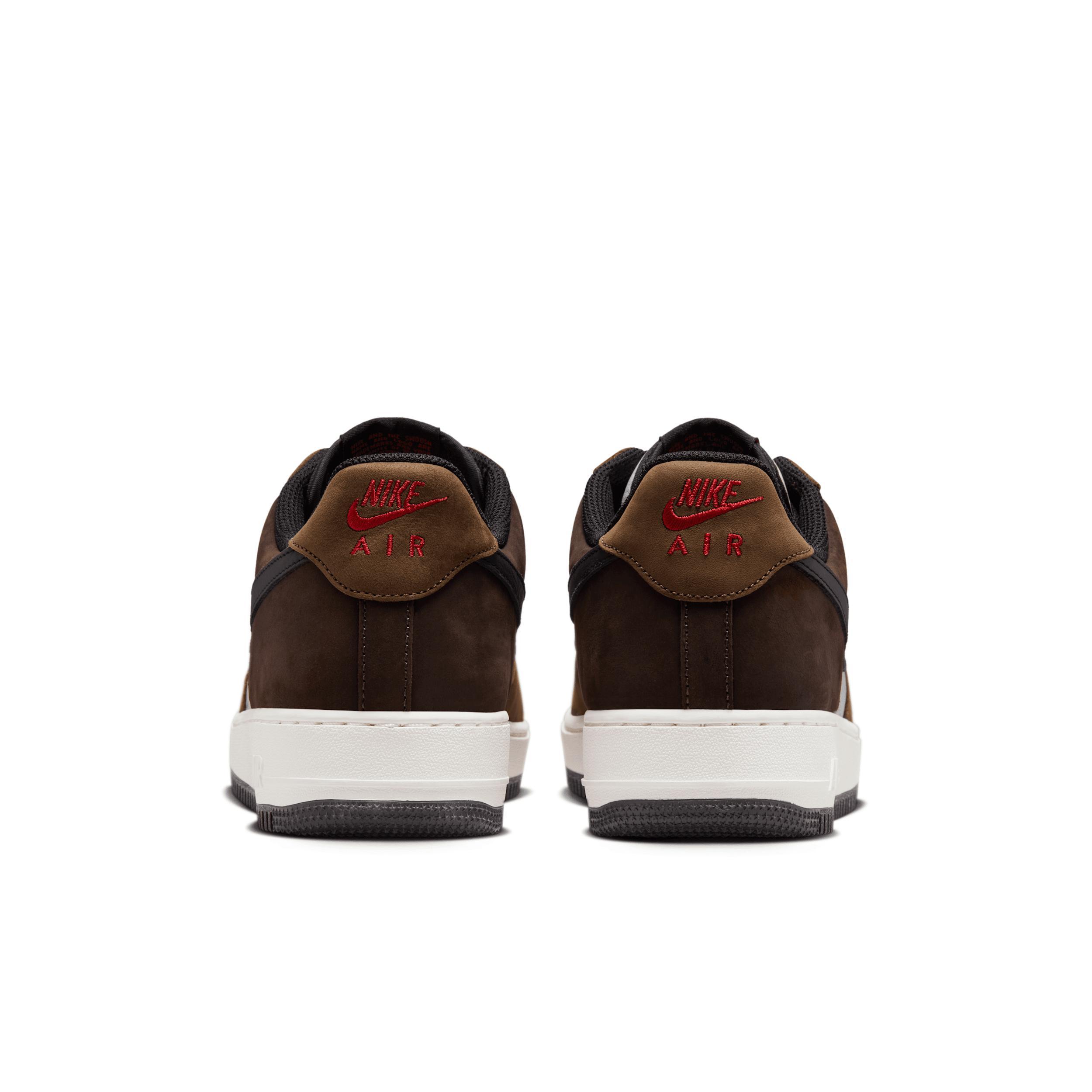 Nike Men's Air Force 1 Low Retro Shoes Product Image