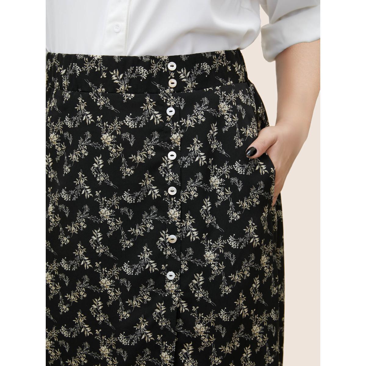 Plus Size Ditsy Floral Split Side Pocket Button Detail Skirt Women BlackFlower Elegant Slit No stretch Slanted pocket Everyday Skirts BloomChic 18-20/2X Product Image