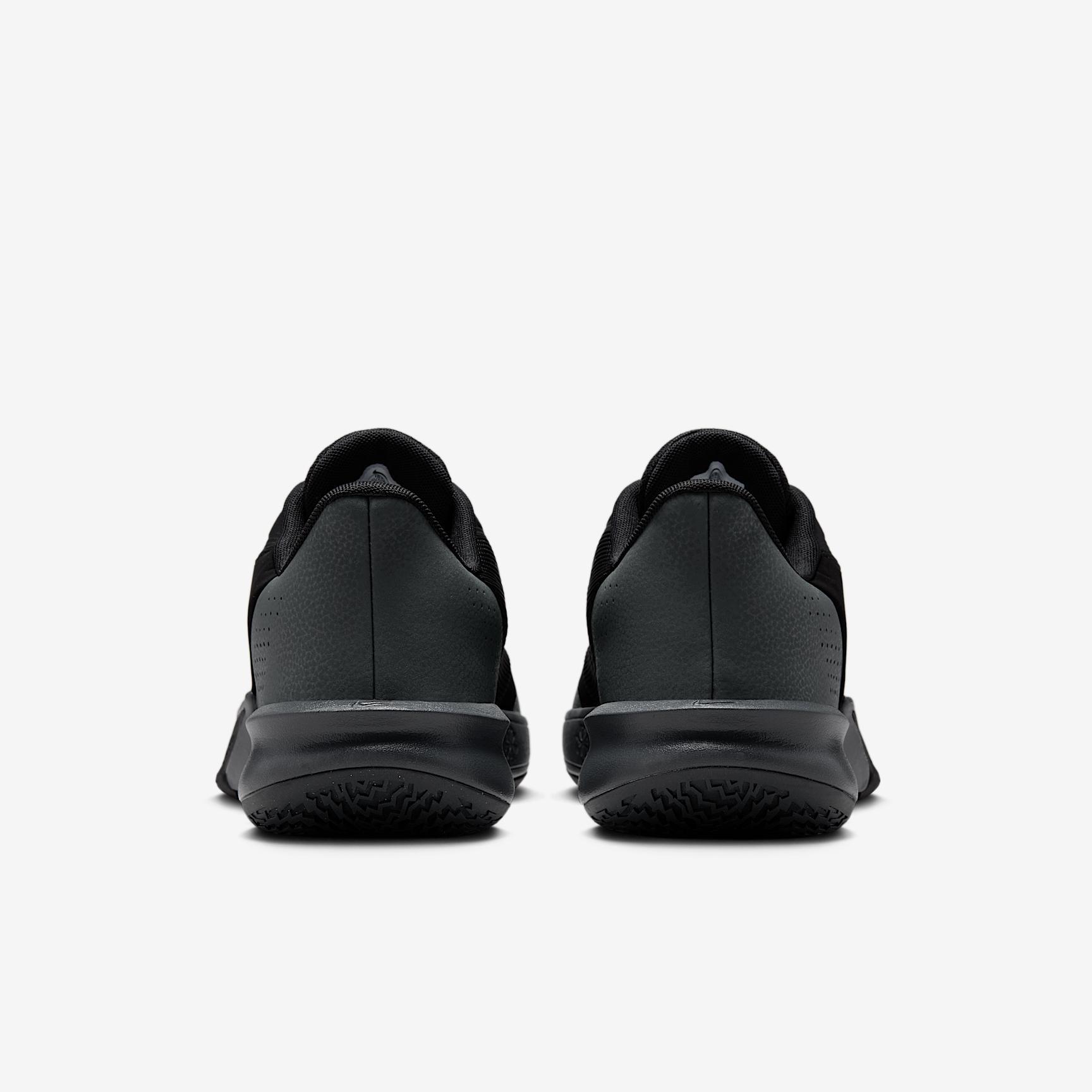Nike Men's Precision 7 Basketball Shoes Product Image