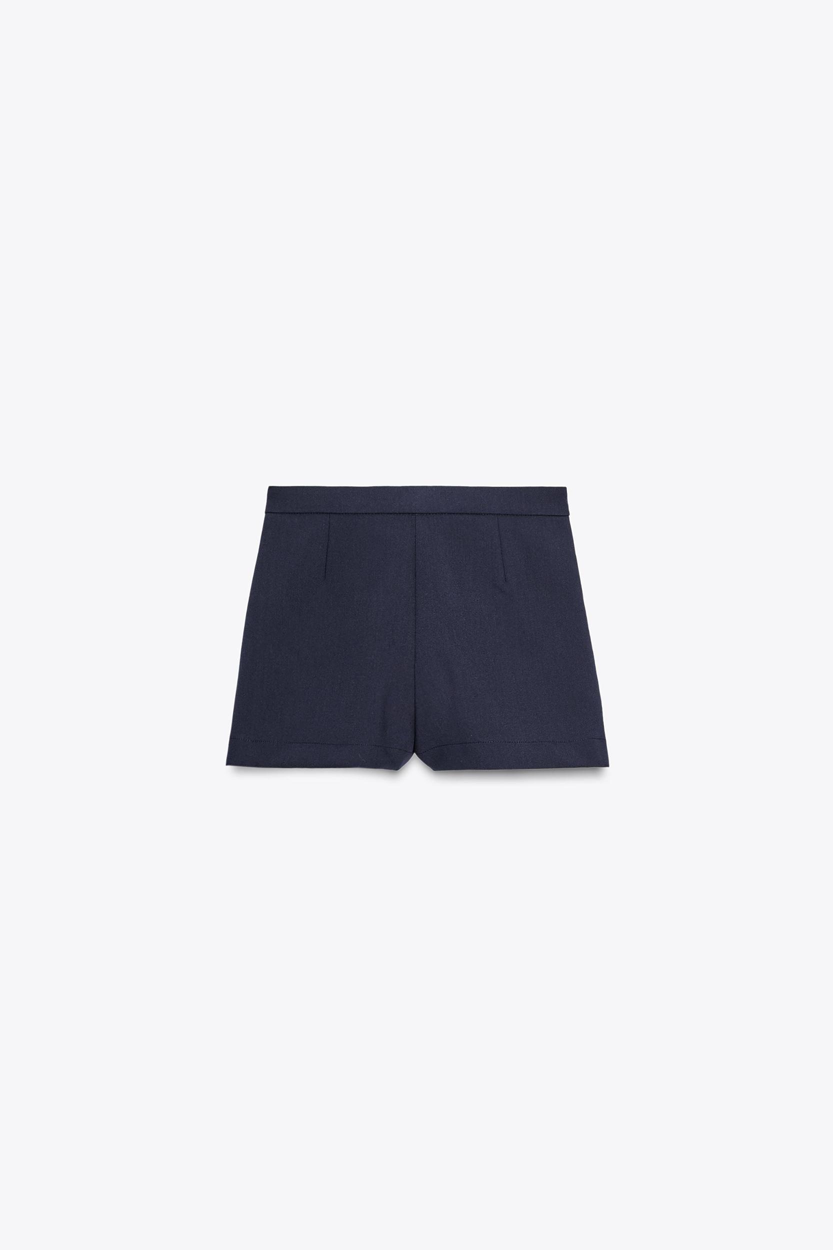 SPLIT SKIRT WITH BUTTONS Product Image