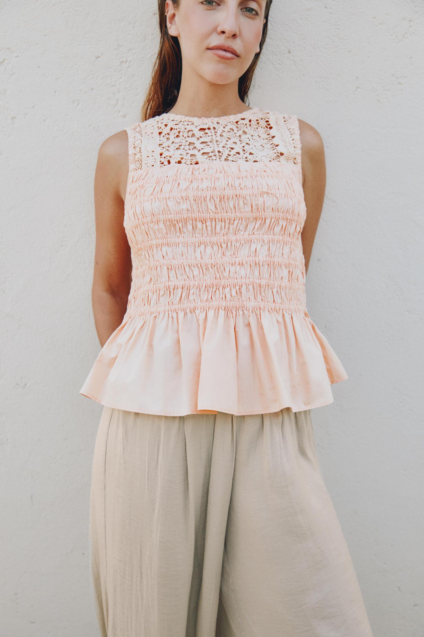 RUFFLED ELASTIC TOP Product Image