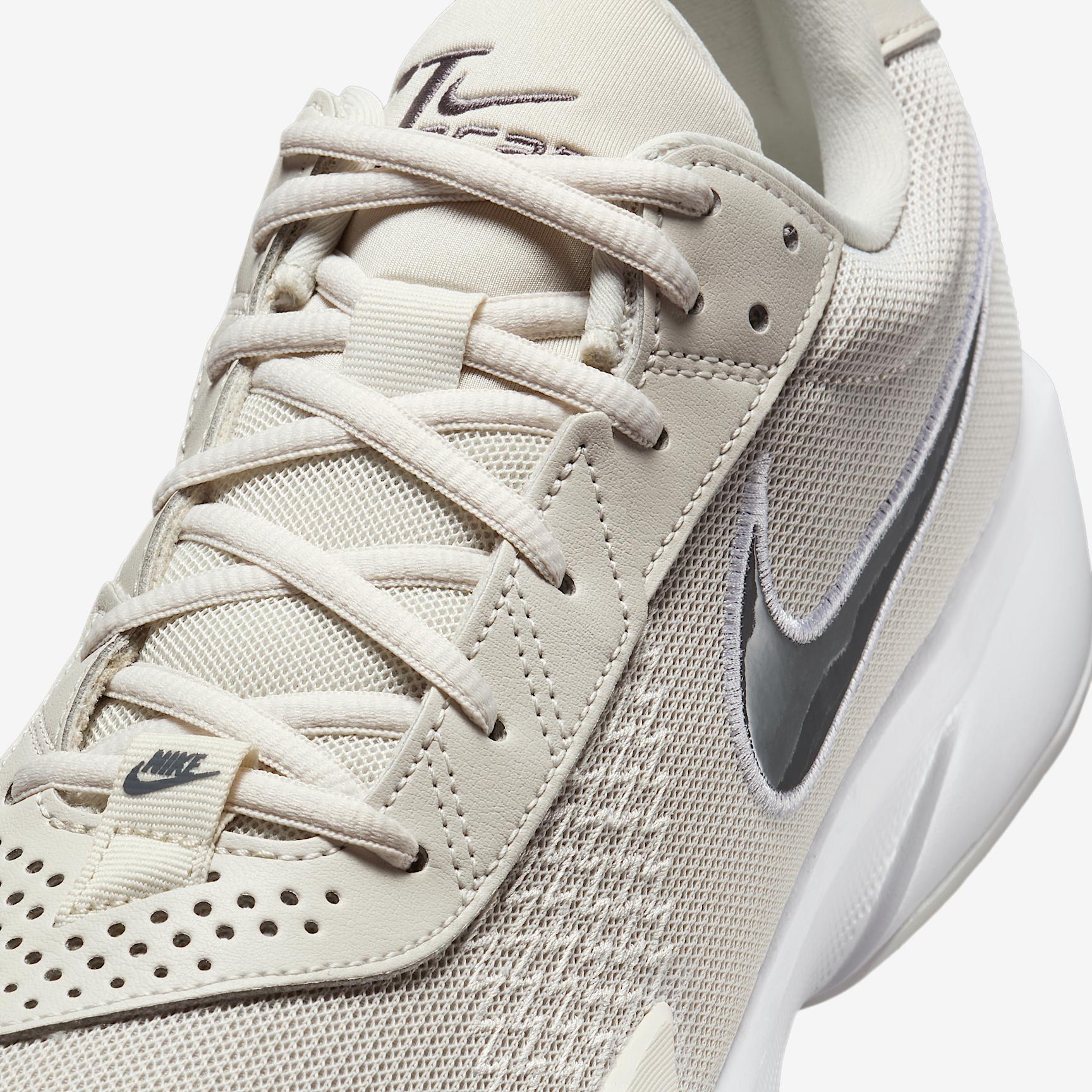 Nike Men's G.T. Cut Academy Basketball Shoes Product Image