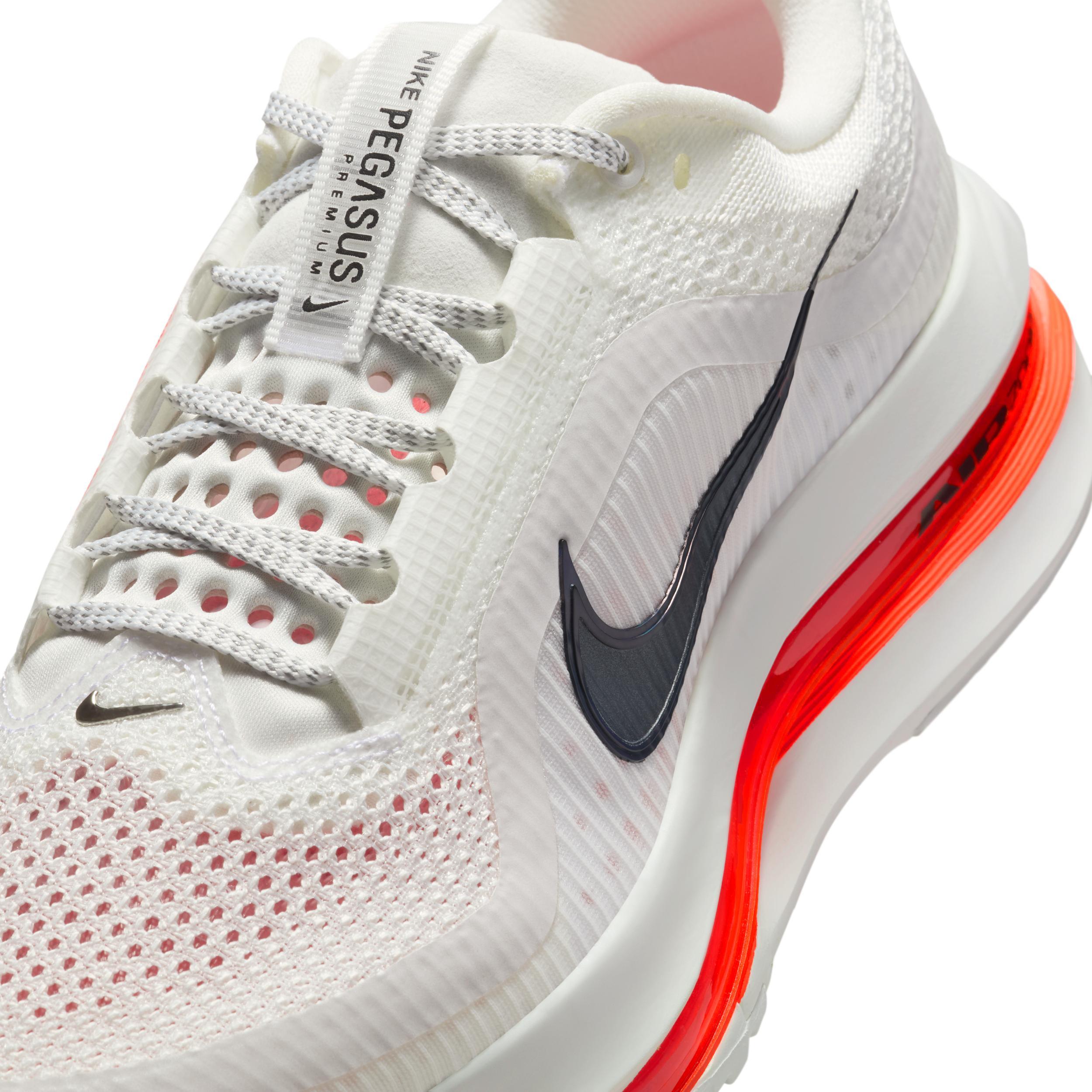 Nike Women's Pegasus Premium Road Running Shoes Product Image