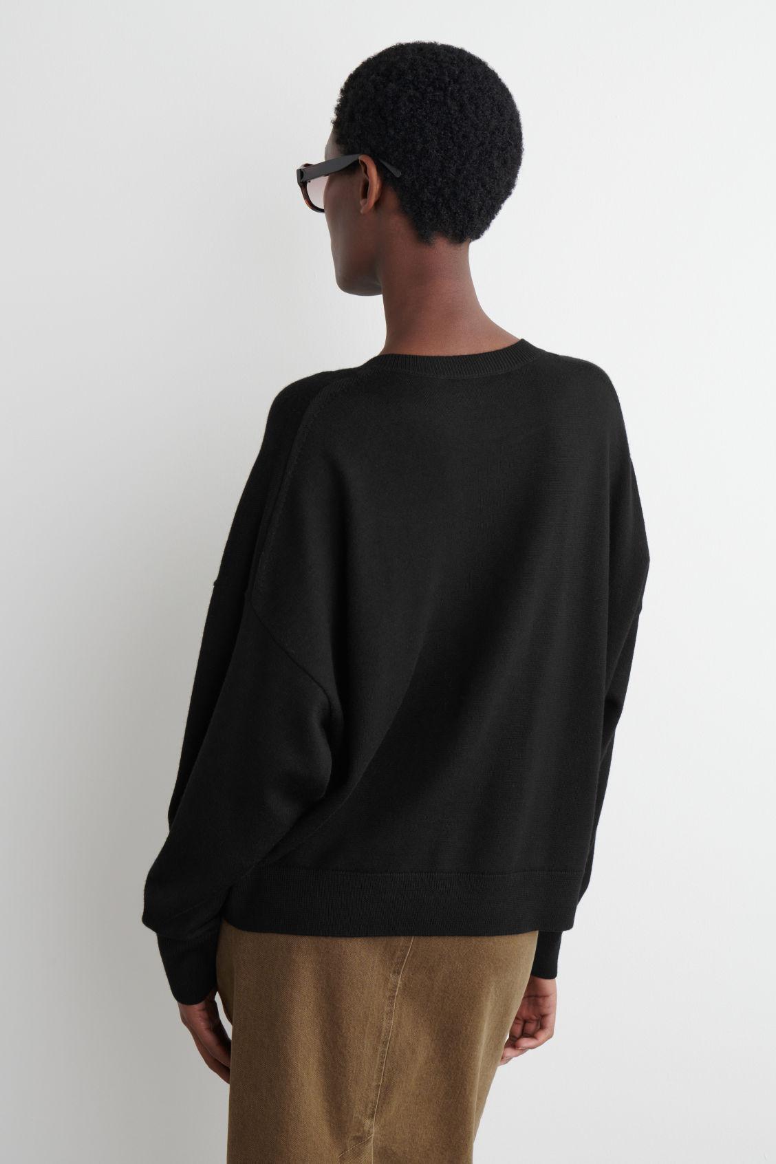 MERINO WOOL CREW-NECK CARDIGAN Product Image