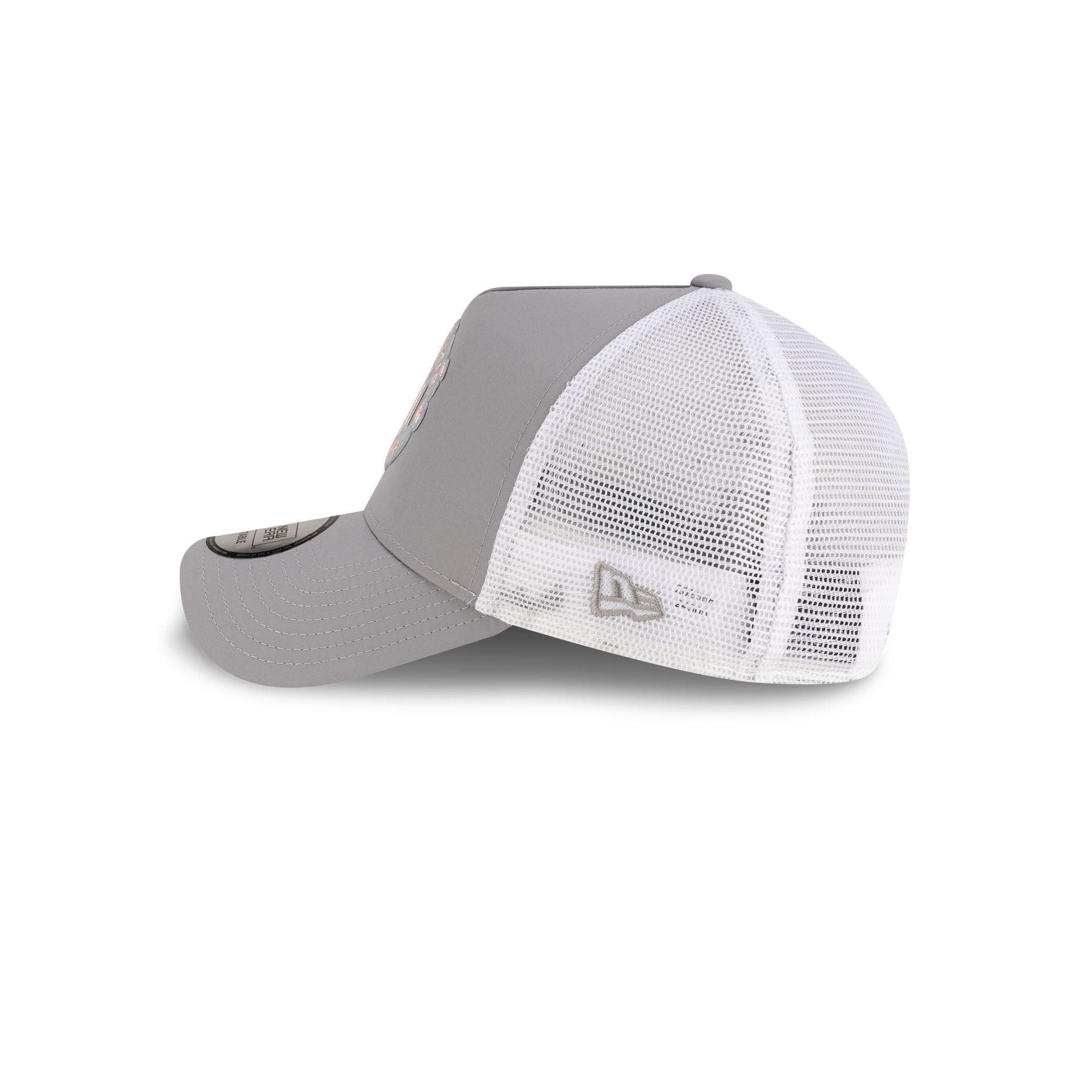 Manchester United FC Iridescent 9FORTY A-Frame Trucker Hat Male Product Image
