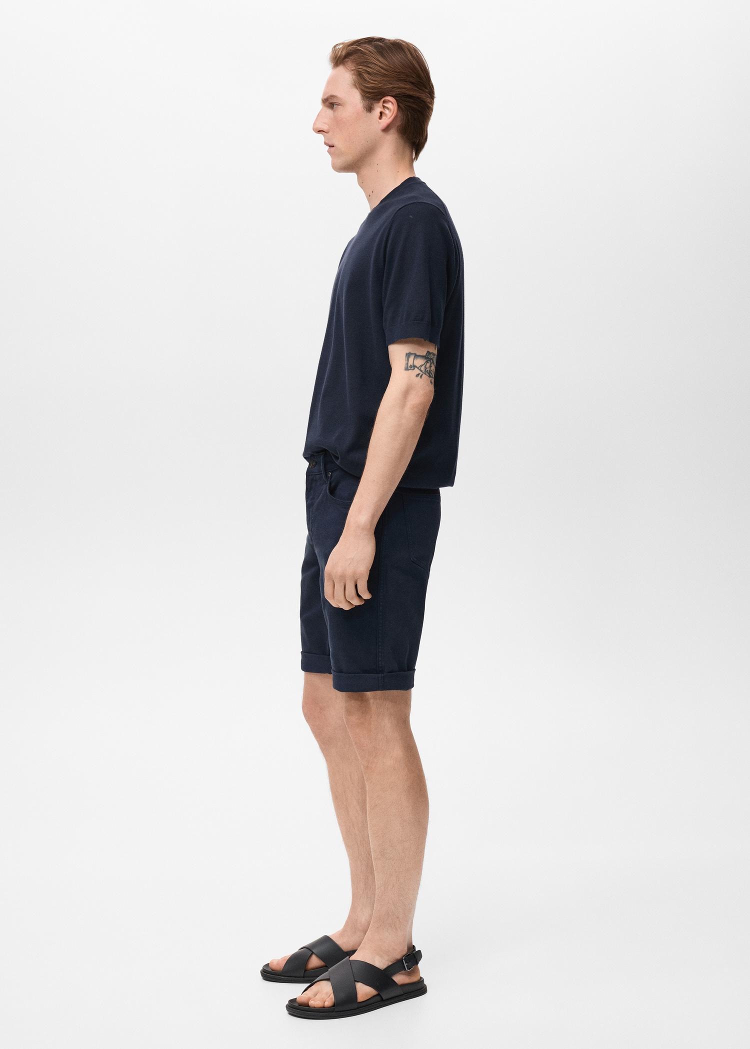 Slim-fit denim bermuda shorts - Men | MANGO USA Product Image