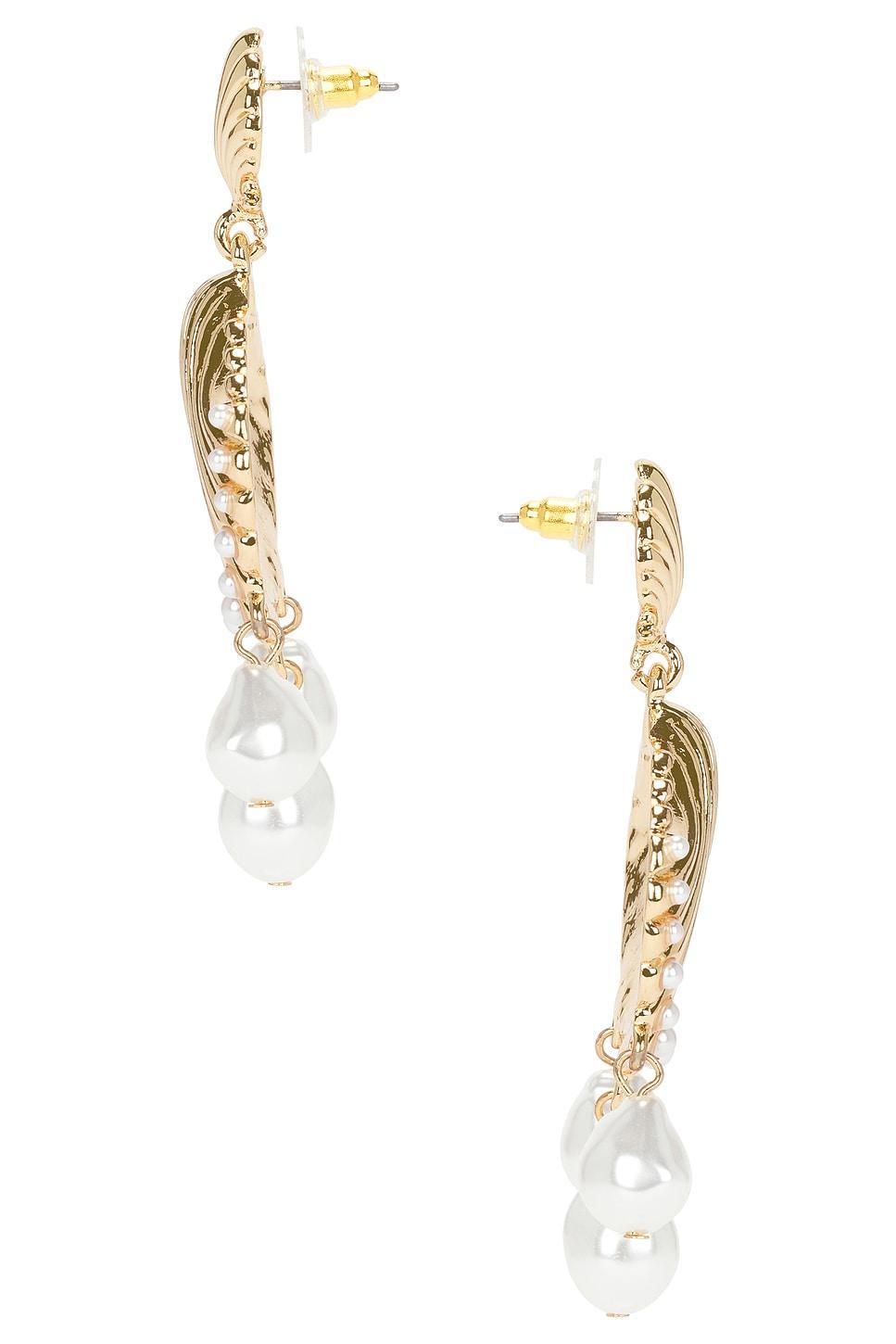 Pearl Shell Earrings 8 Other Reasons Product Image