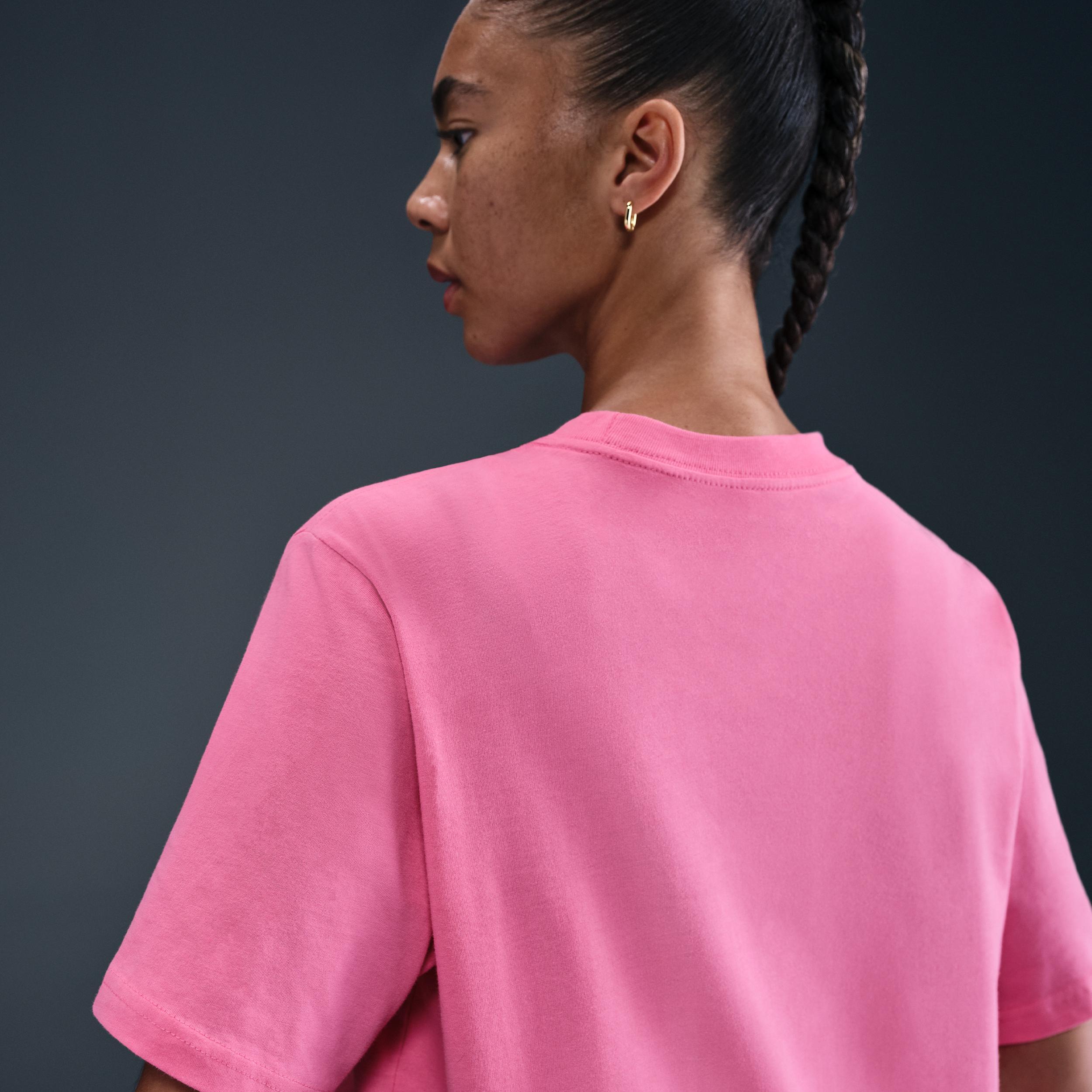 Women's Nike Sportswear Essential Graphic T-Shirt Product Image