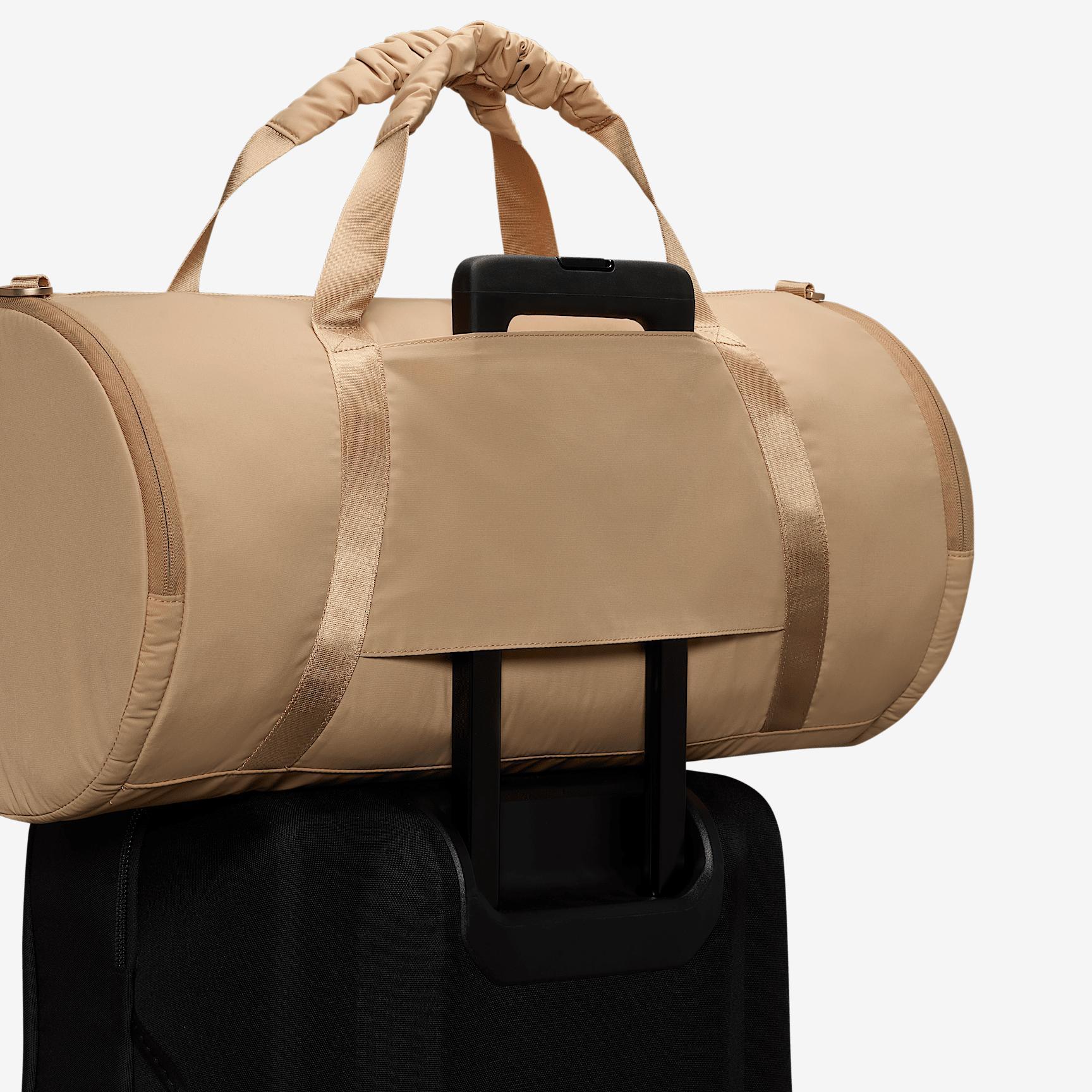Nike One Duffel Bag (35L) Product Image