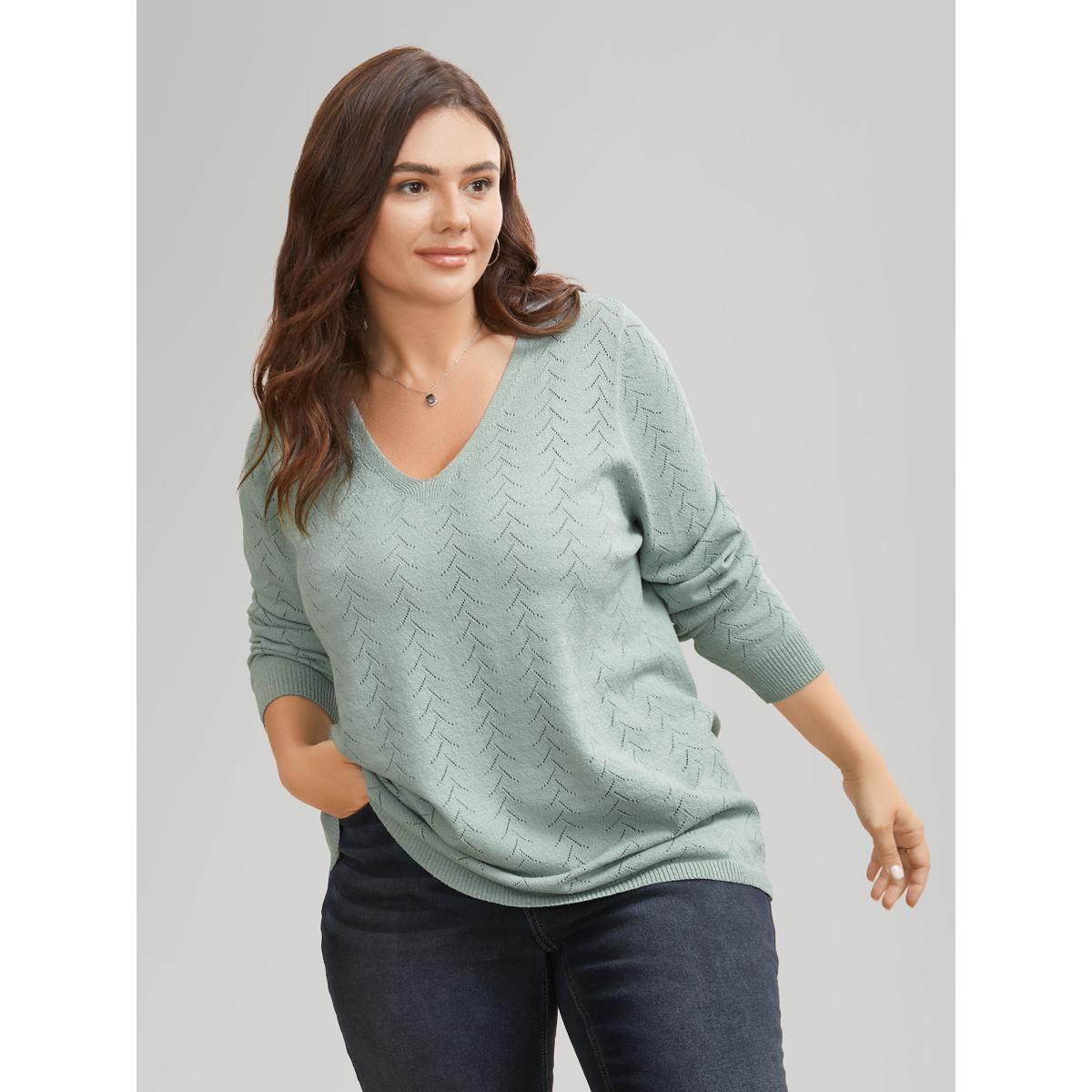 Plus Size Texture V Neck Lightweight Pullover Greenbean Women Casual Long Sleeve V-neck Everyday Pullovers BloomChic 26/4X Product Image