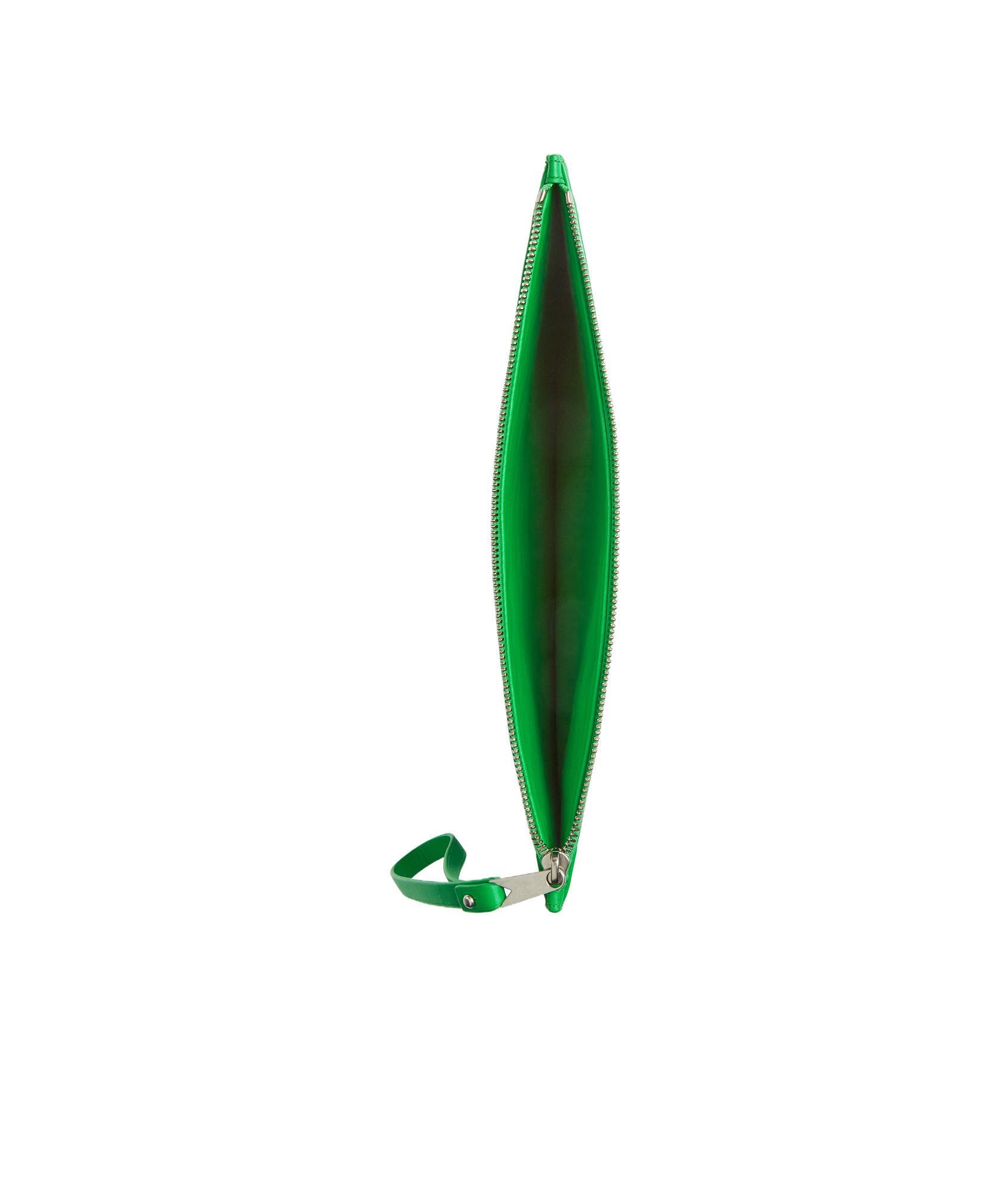 BOTTEGA VENETA Intrecciato-weave Clutch Bag In Green Product Image