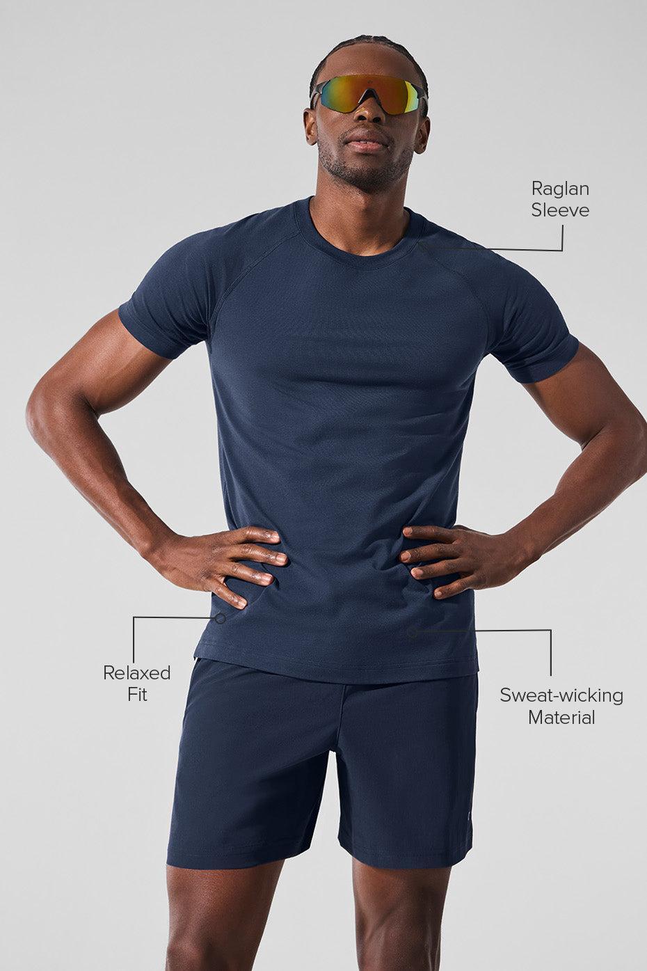 Alo Vapor Crewneck Short Sleeve - Navy Product Image