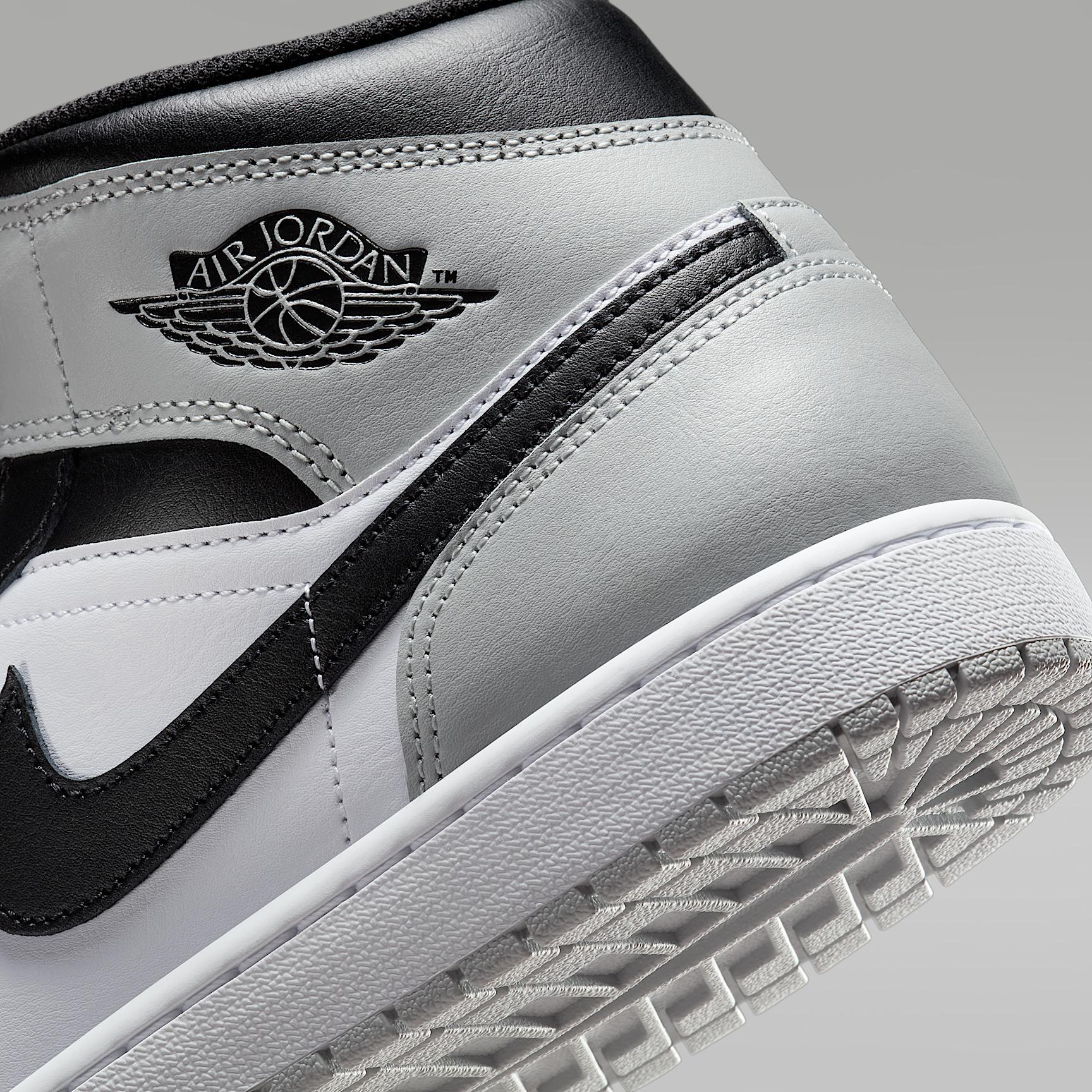 Men's Air Jordan 1 Mid Shoes Product Image