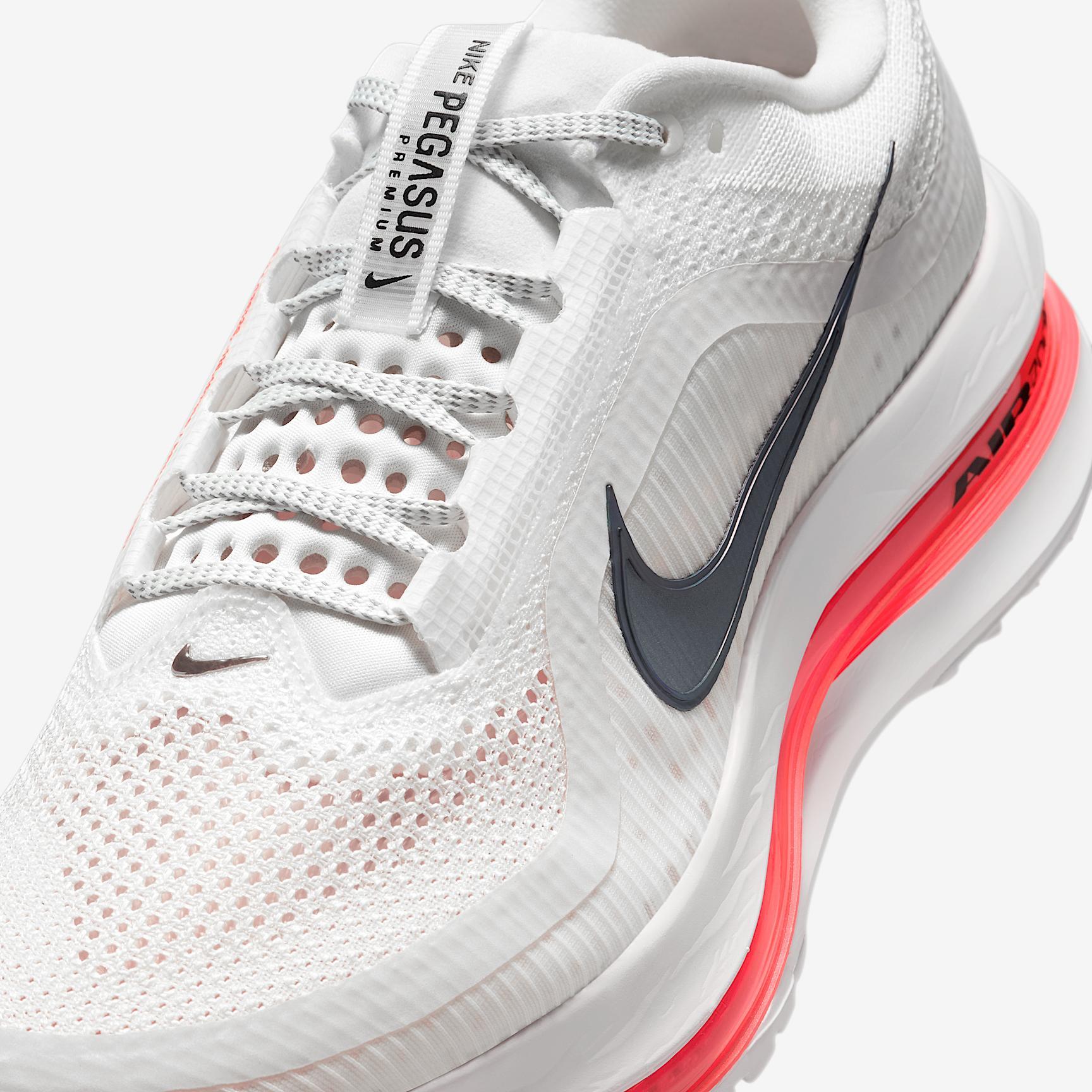 Nike Pegasus Premium Men's Road Running Shoes Product Image