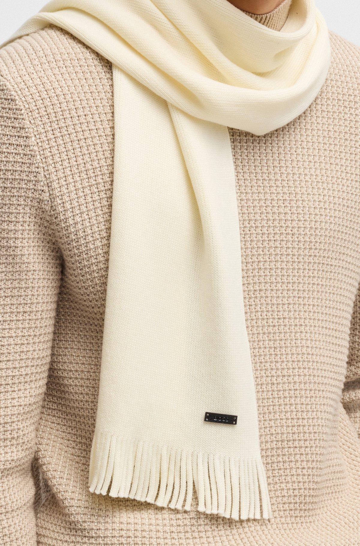 Raschel-knit scarf in merino wool Product Image