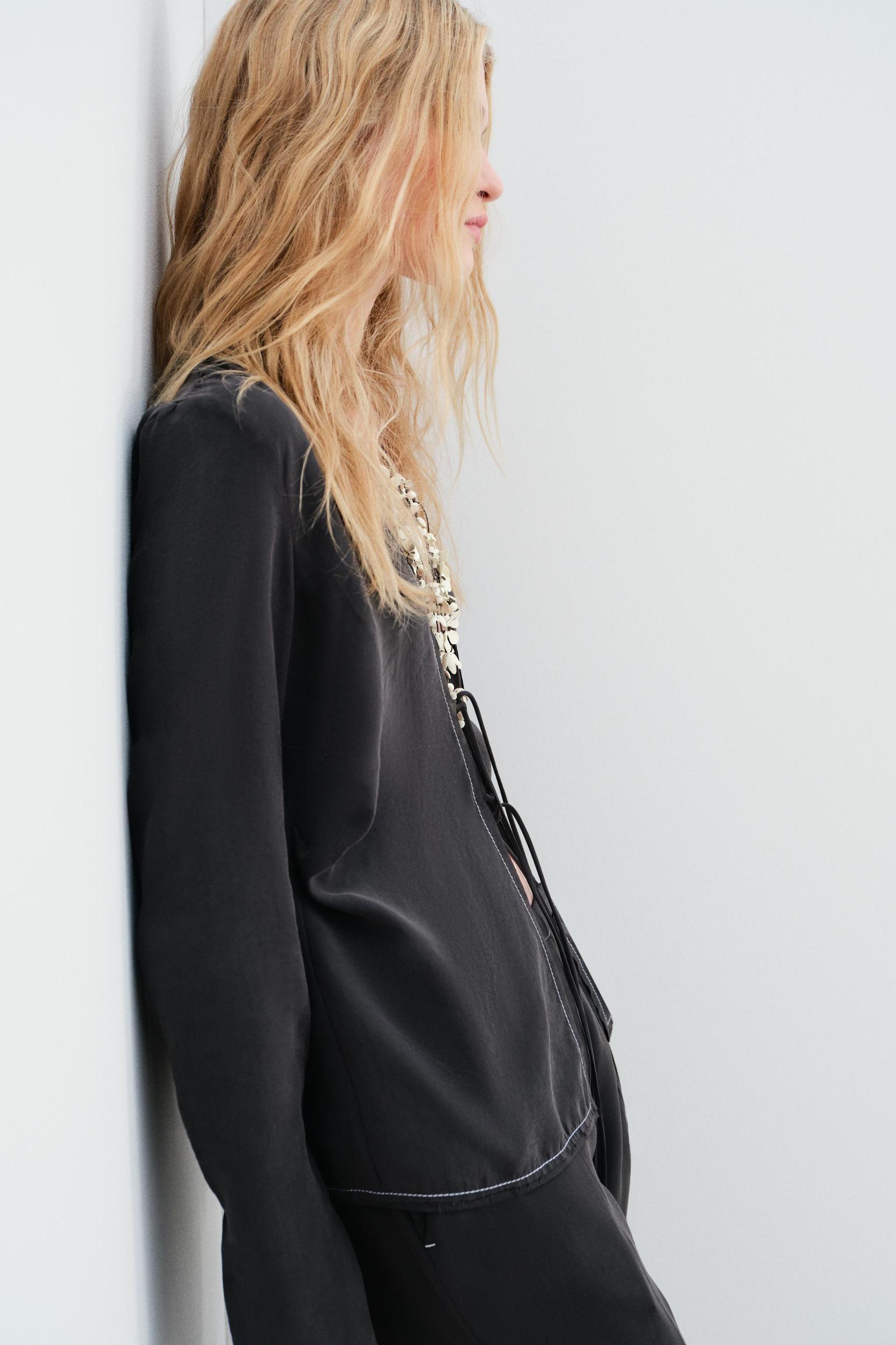 TIED TOPSTITCHING BLOUSE ZW COLLECTION Product Image