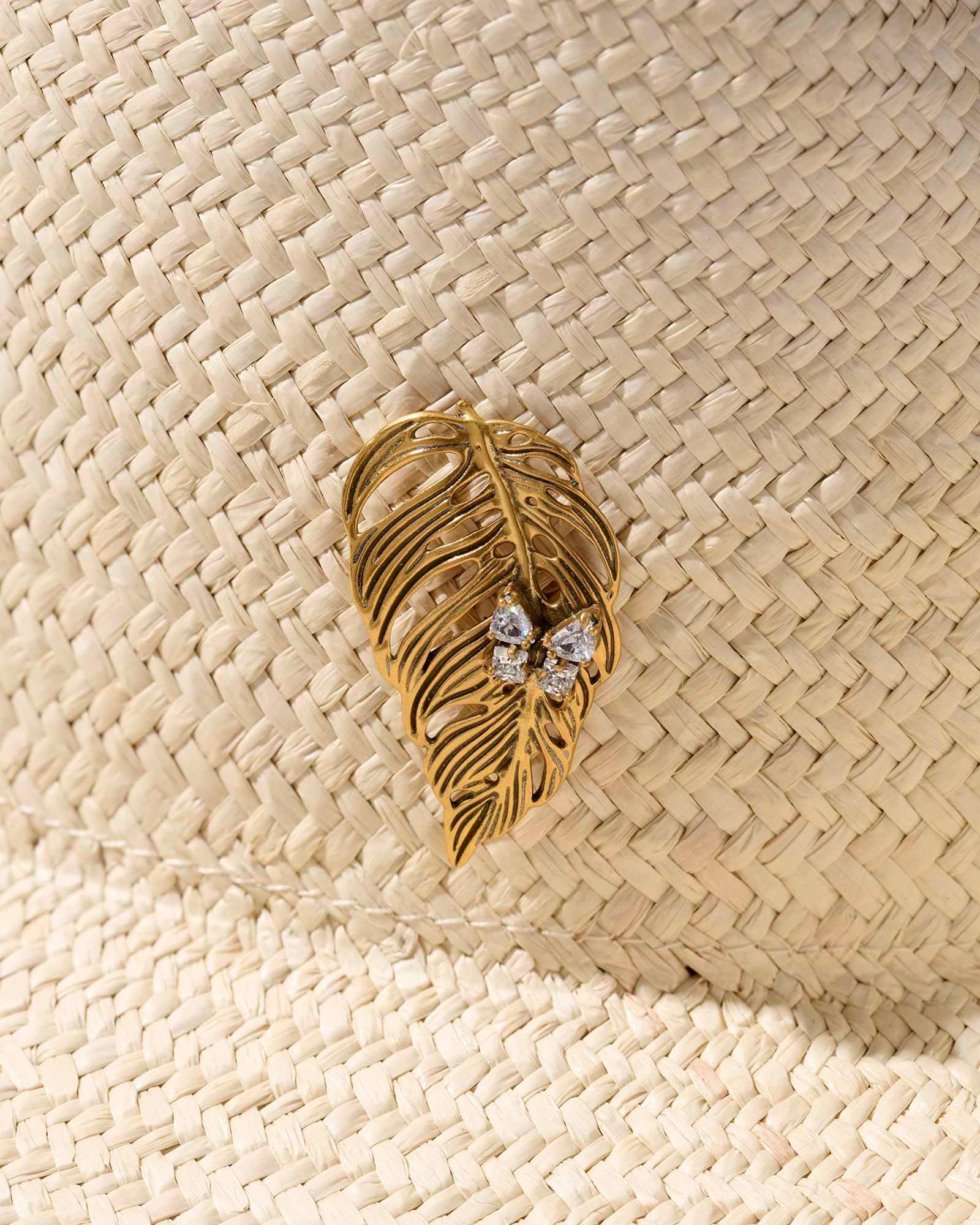Kayla Vintage Gold Statement Hat Pin Product Image