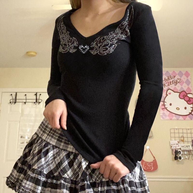 Long Sleeve V-Neck Rhinestone Ribbed T-Shirt Product Image