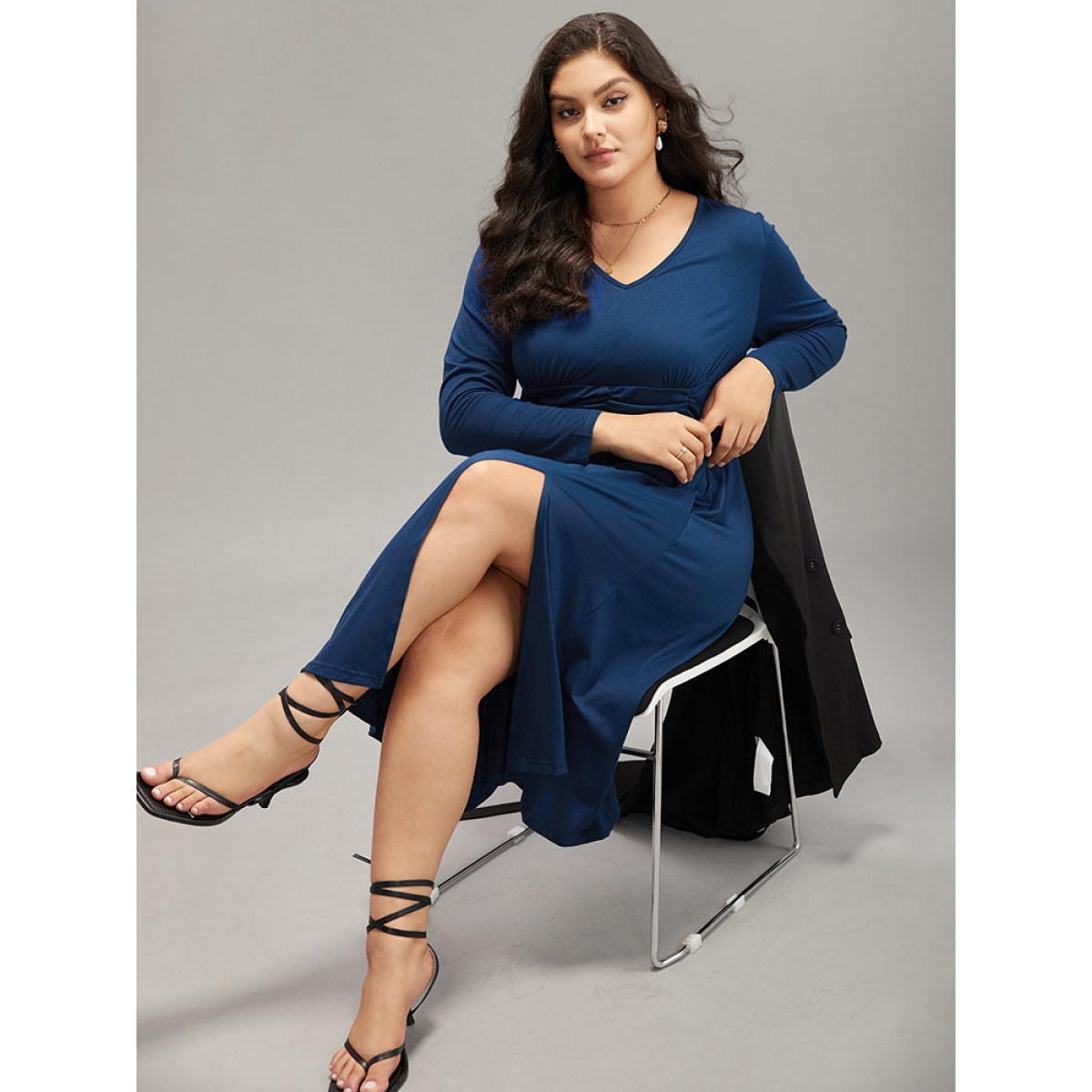 Plus Size Supersoft Essentials Ruched Split Side Dress DarkBlue Women Elegant Plain V-neck Long Sleeve Curvy Midi Dress BloomChic 12/L Product Image