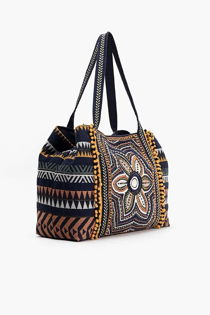 Black Sand Tote Product Image