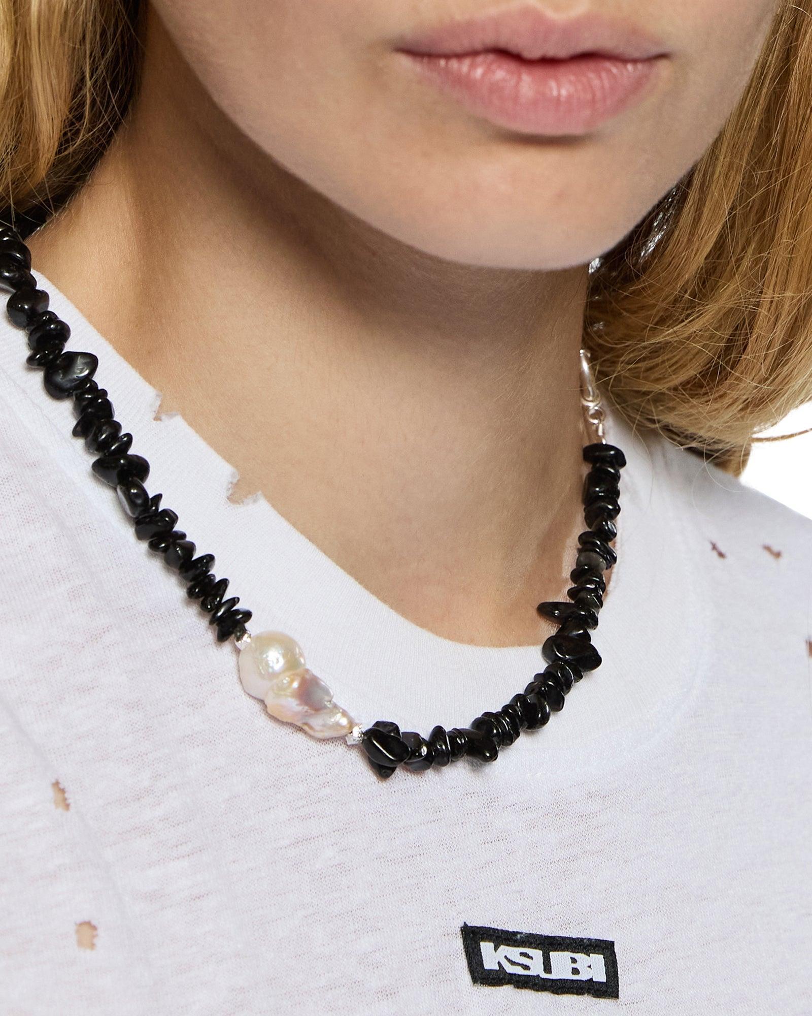 UNCUT NOIR CHOKER Female Product Image