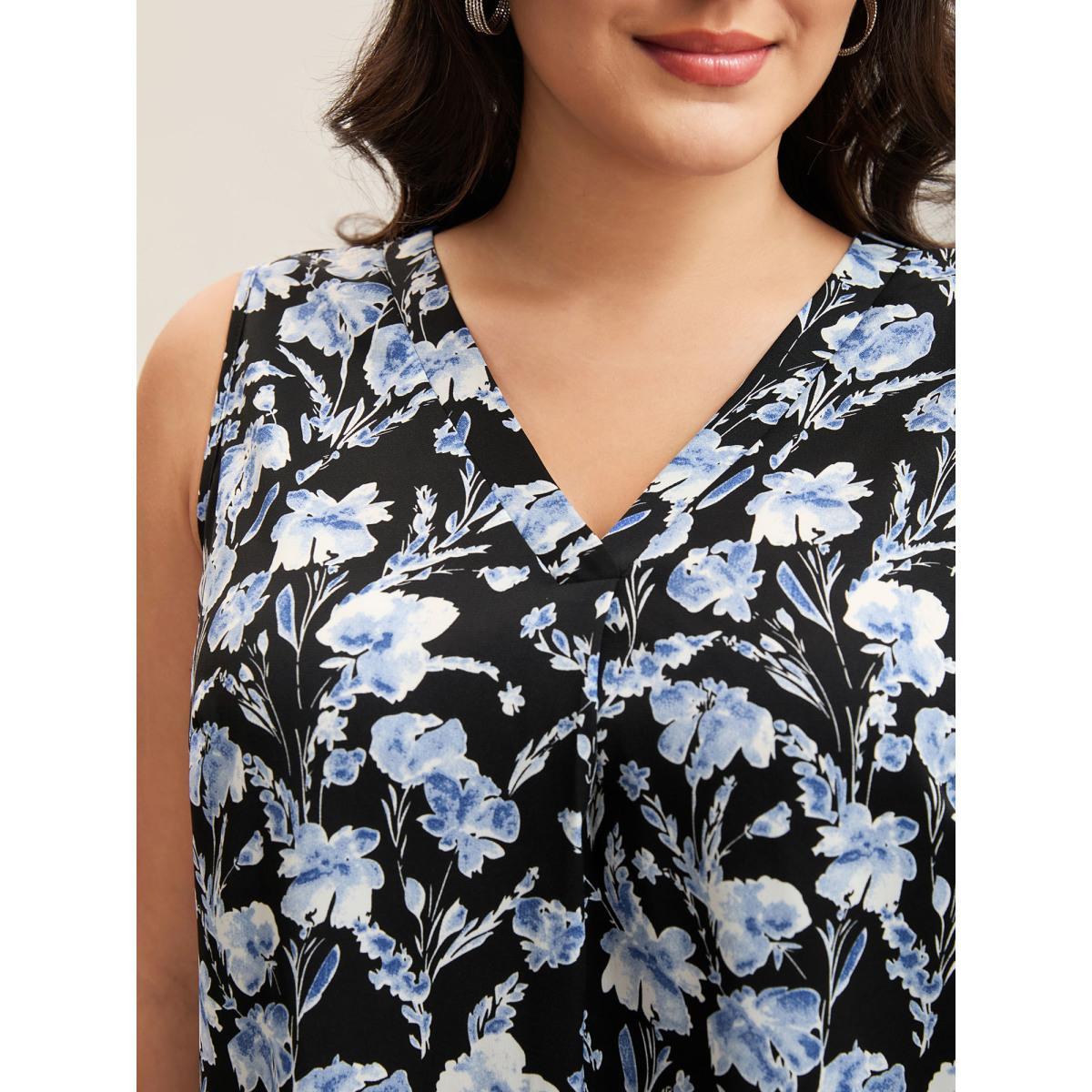 Plus Size Floral Print Pleated Front Tank Top Women Black Contrast V-neck Everyday-Elegant Tank Tops Camis BloomChic 18-20/2X Product Image