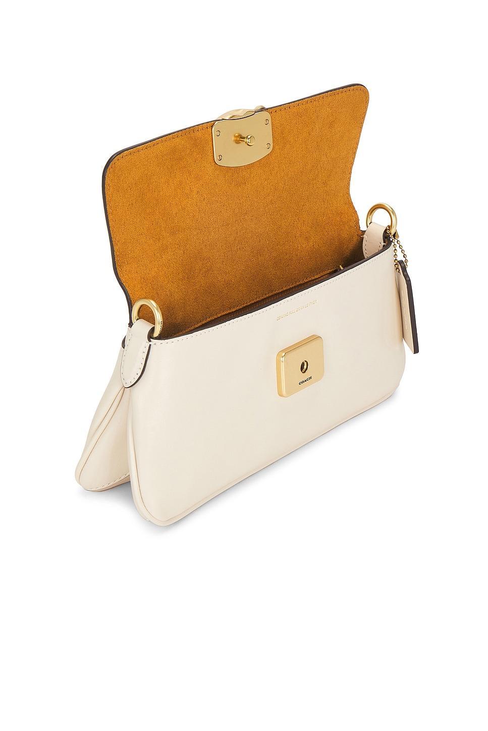 Jet Bag Product Image