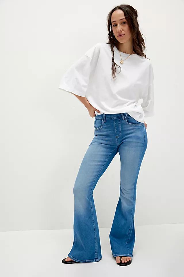 CRVY Infinite Stretch Pull-On Flare Jeans Product Image